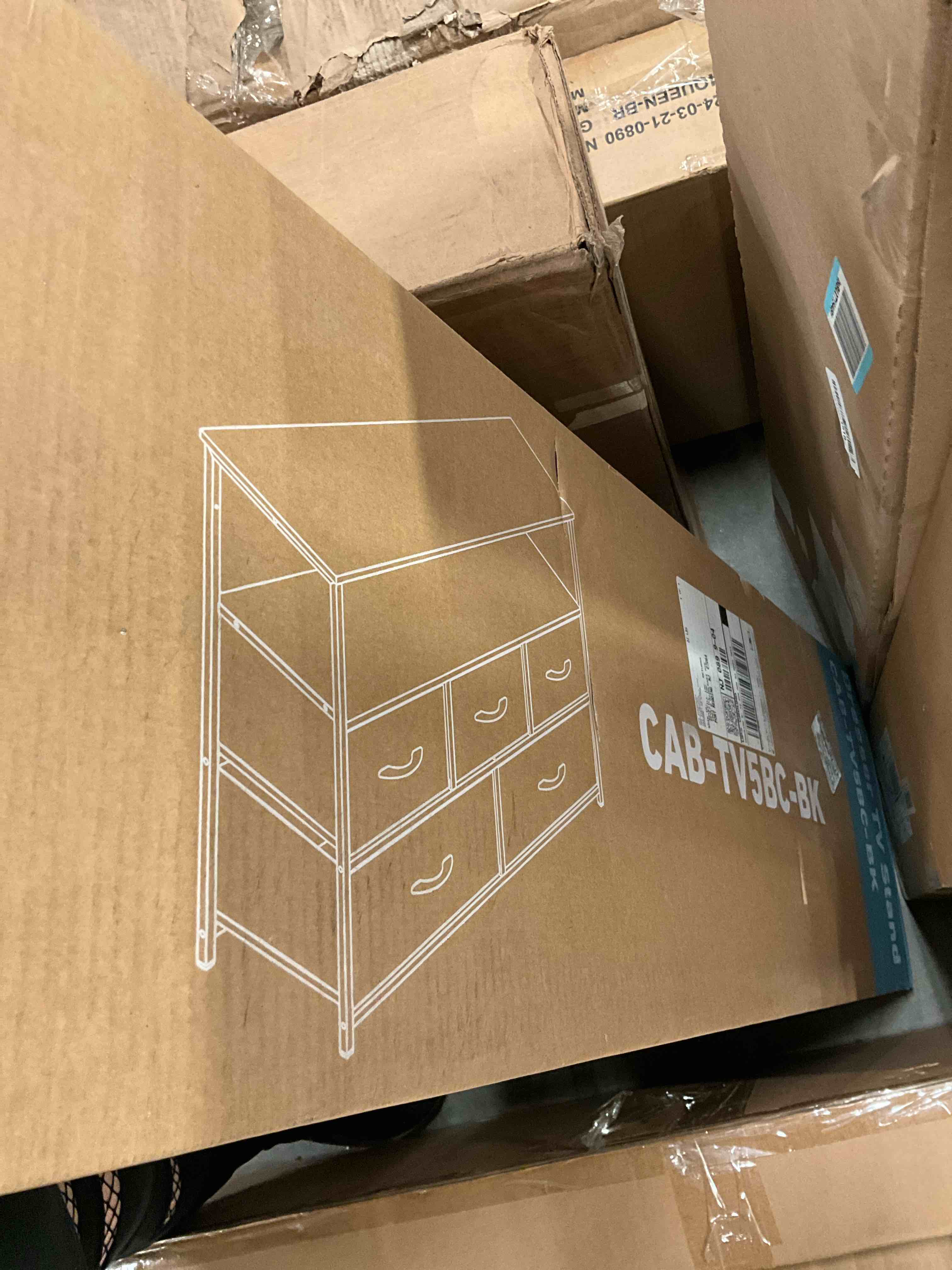 https://s3.amazonaws.com/lotting-images-prod/bidfta/TEA1621523_1745682766496.jpeg