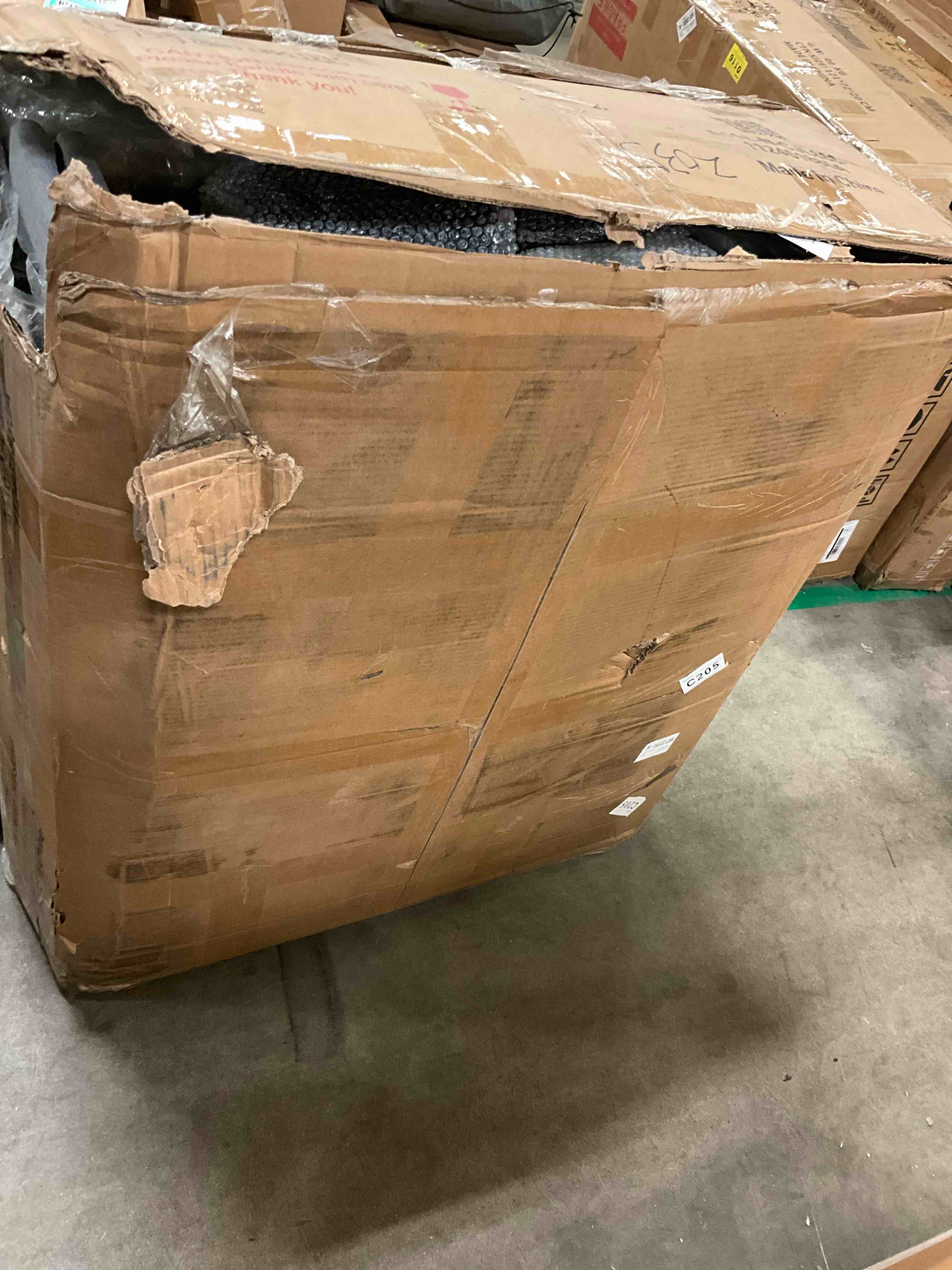 https://s3.amazonaws.com/lotting-images-prod/bidfta/TEA1621524_1745683177115.jpeg