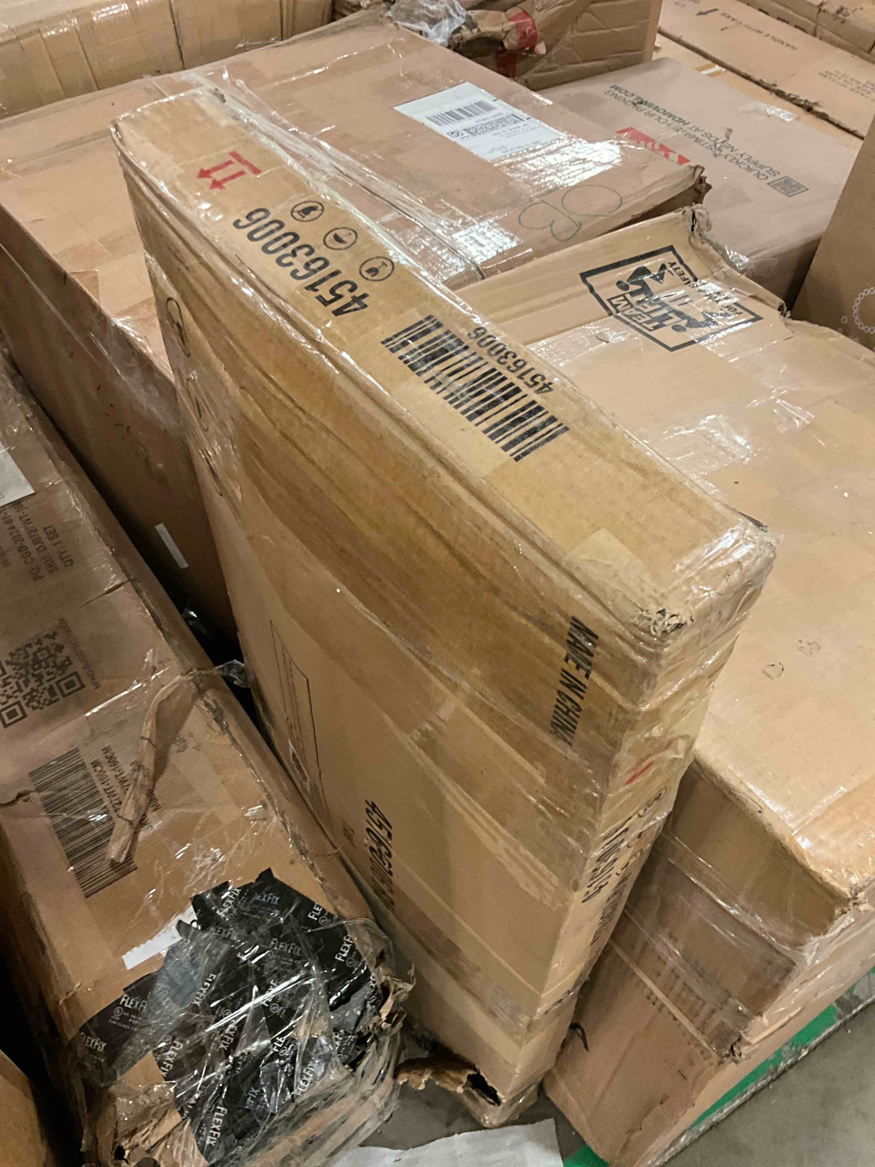 https://s3.amazonaws.com/lotting-images-prod/bidfta/TEA1621533_1745687379127.jpeg
