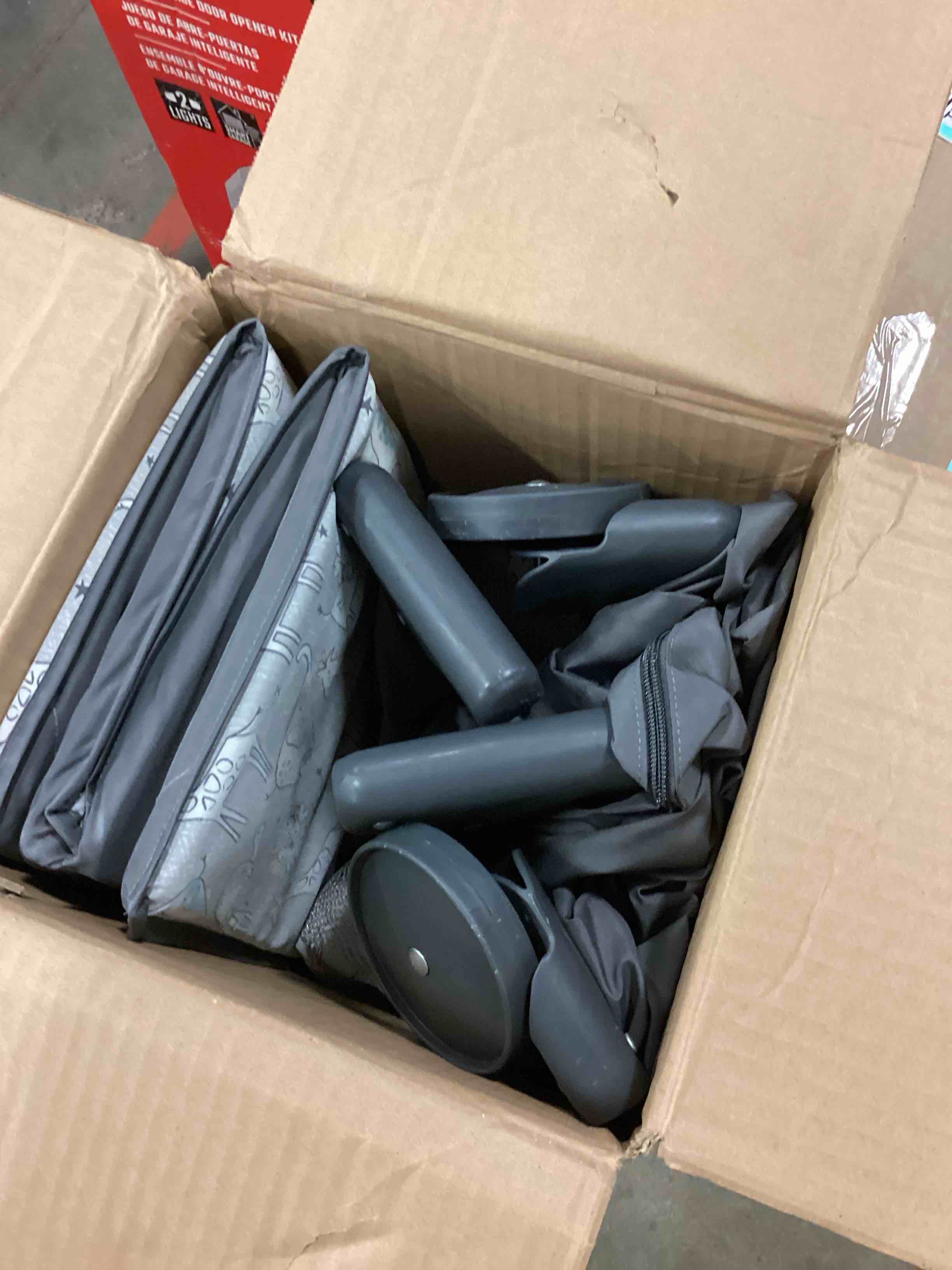 https://s3.amazonaws.com/lotting-images-prod/bidfta/TEA1622185_1746894782947.jpeg