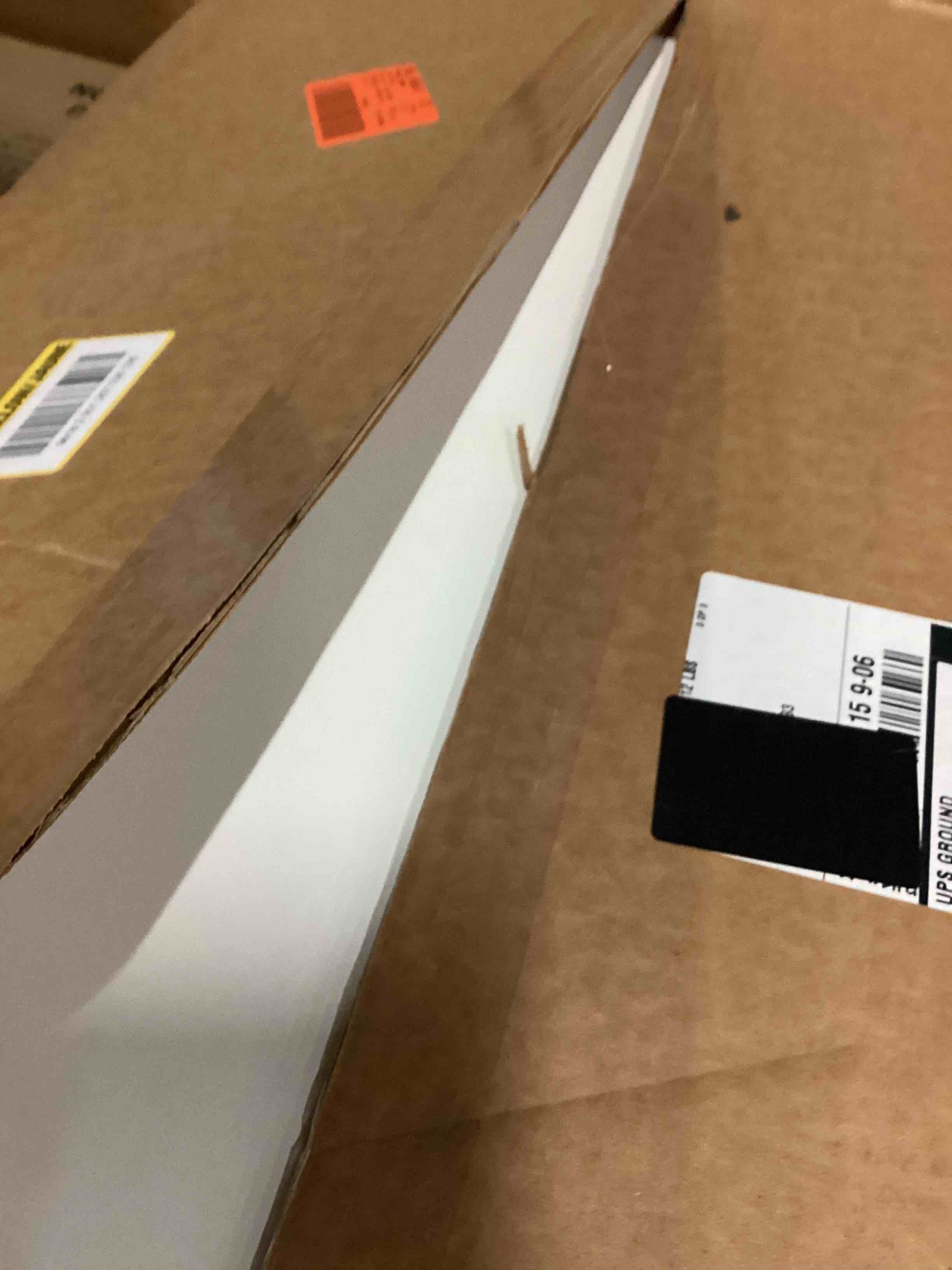 https://s3.amazonaws.com/lotting-images-prod/bidfta/TEA1623504_1750190437993.jpeg