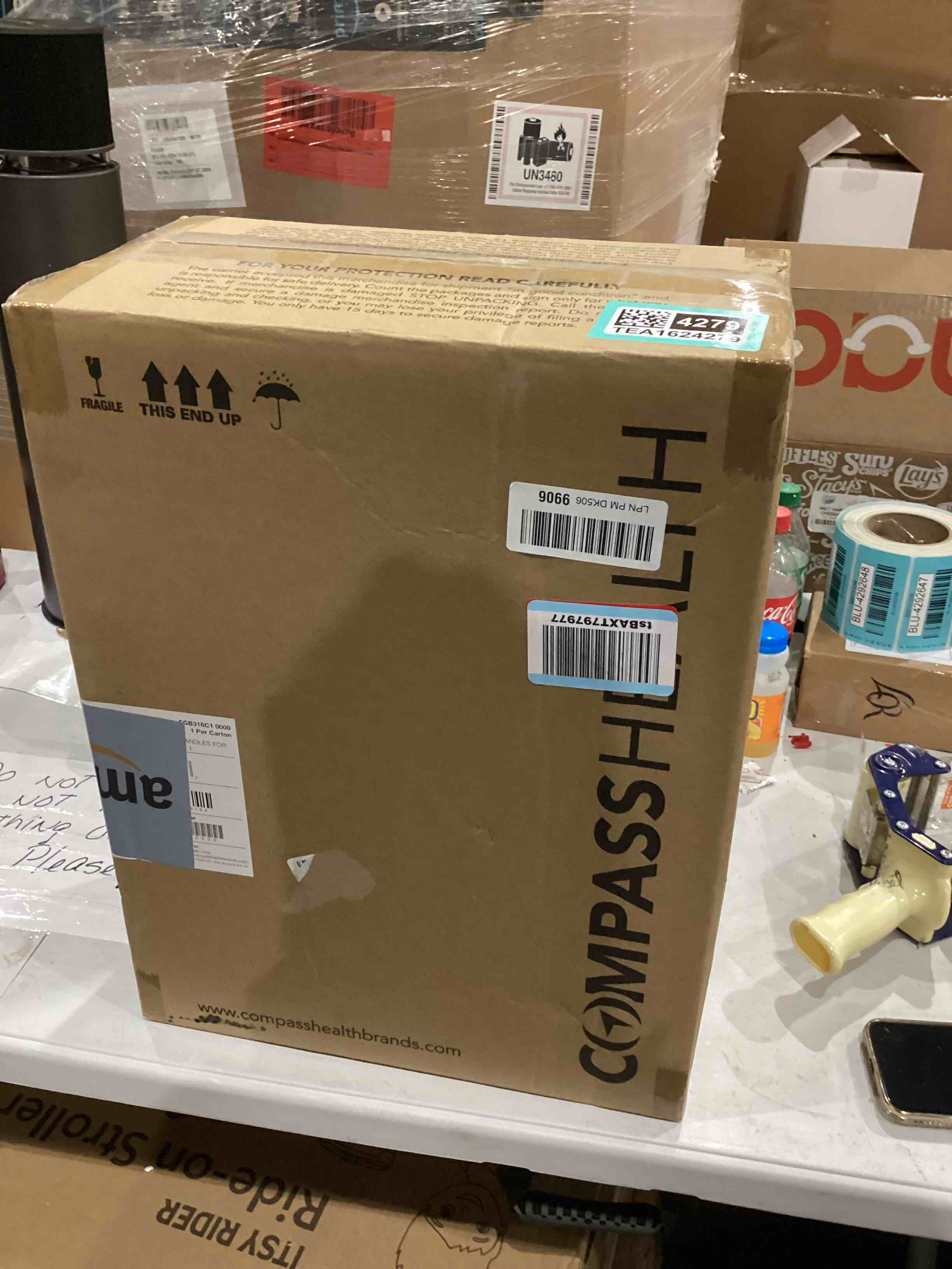 https://s3.amazonaws.com/lotting-images-prod/bidfta/TEA1624279_1739366767713.jpeg