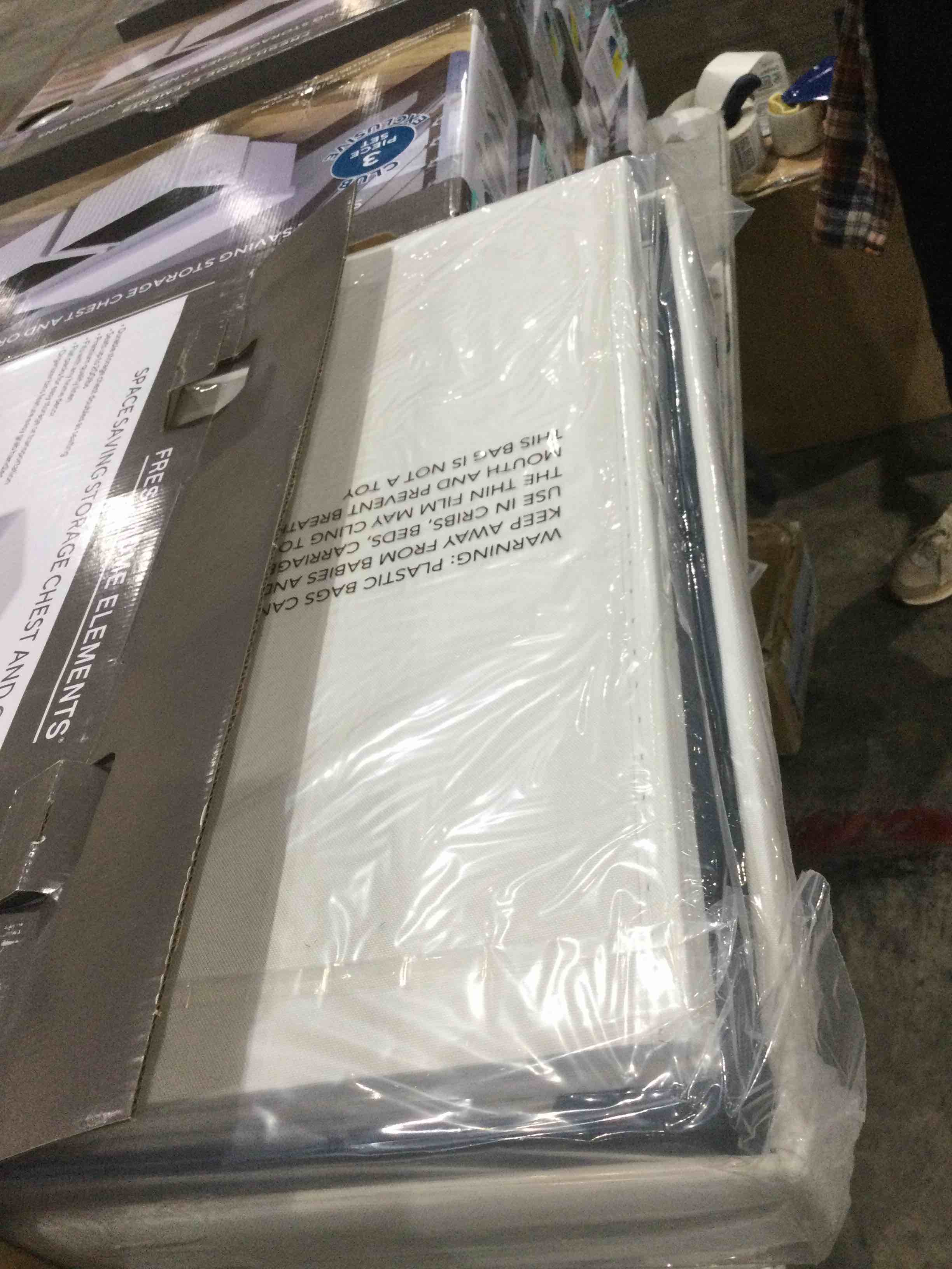 https://s3.amazonaws.com/lotting-images-prod/bidfta/TEA1626202_1741802576336.jpeg