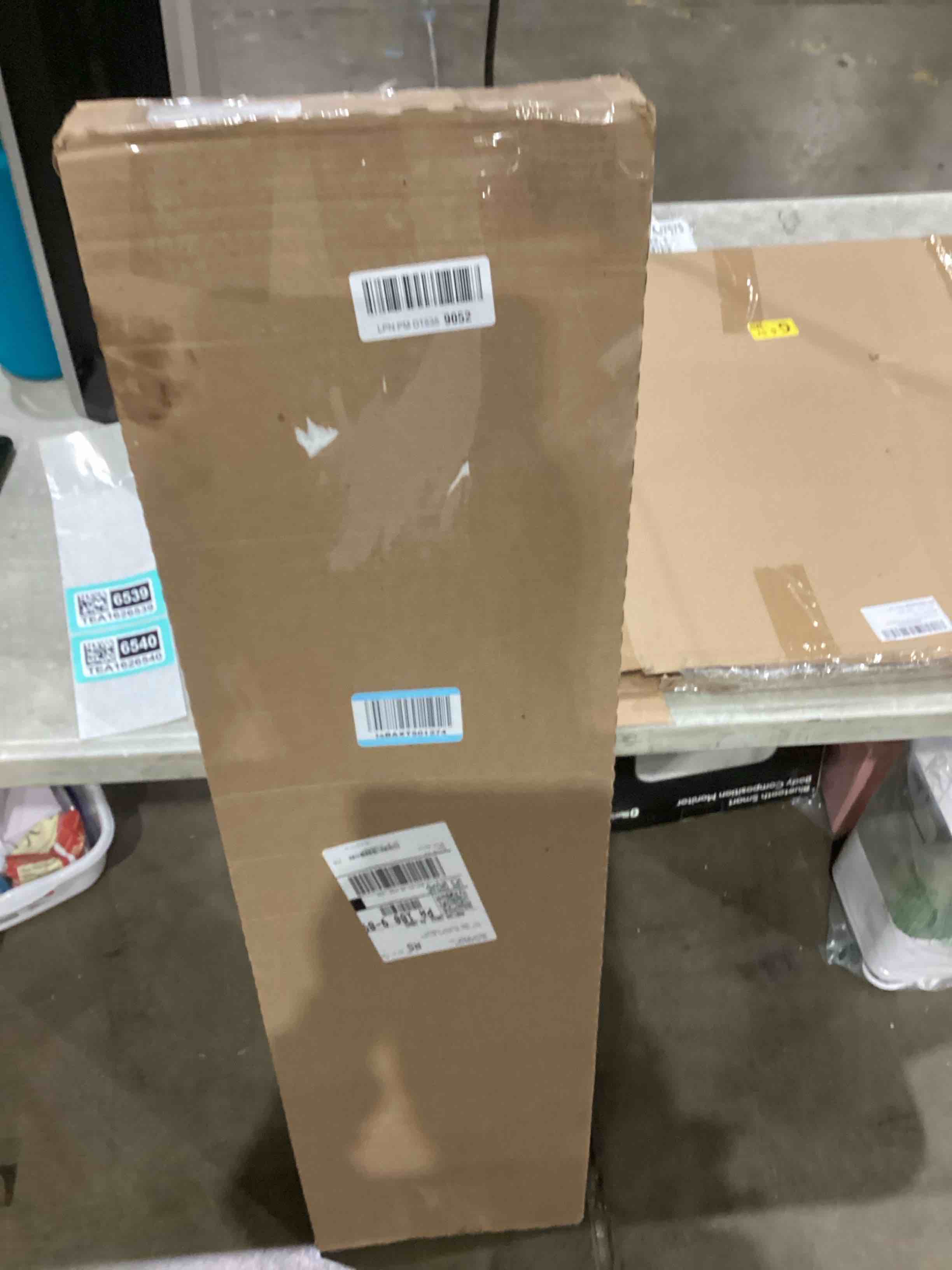 https://s3.amazonaws.com/lotting-images-prod/bidfta/TEA1626540_1743446652864.jpeg