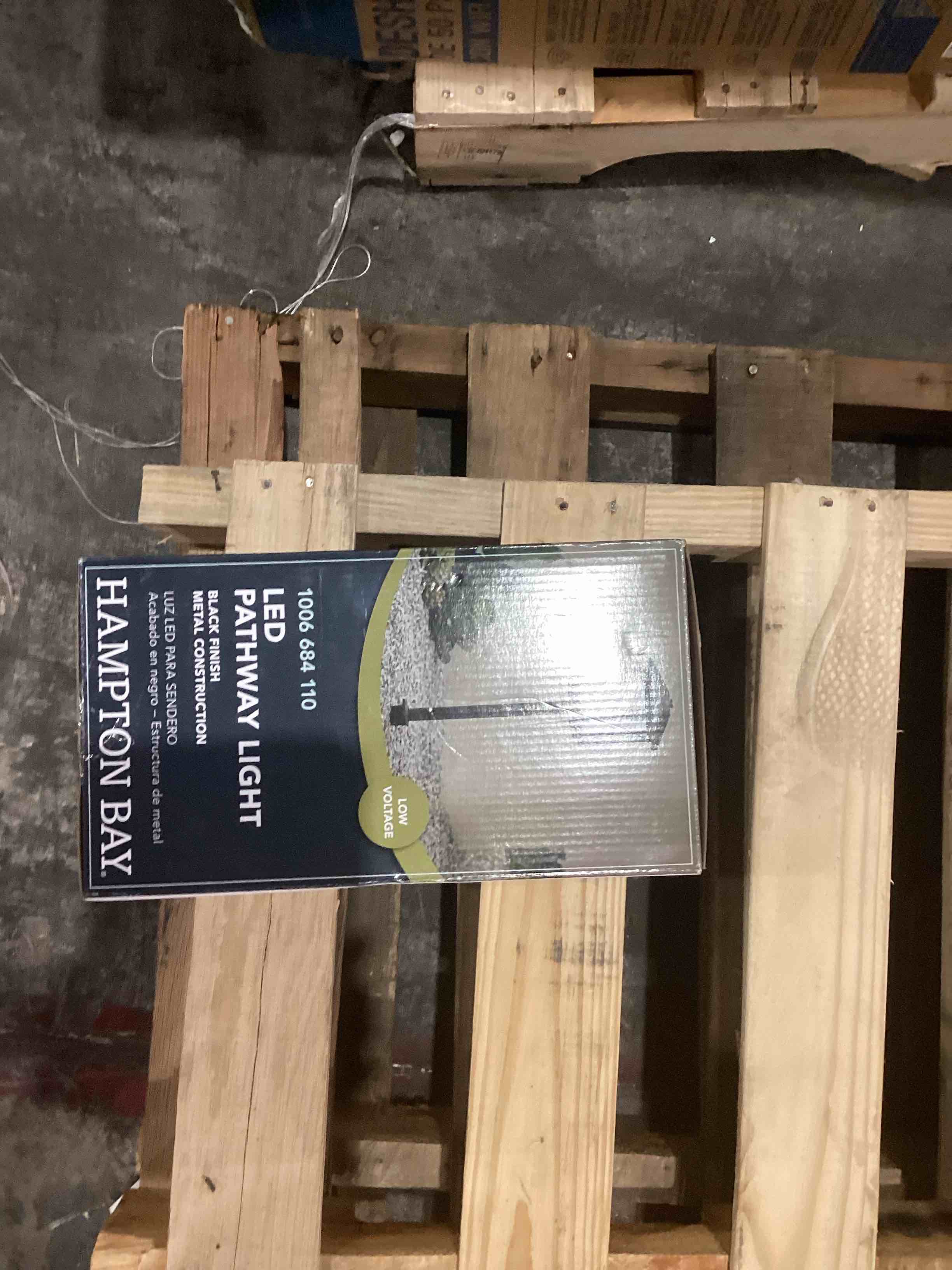 https://s3.amazonaws.com/lotting-images-prod/bidfta/TEA1627029_1740165914667.jpeg