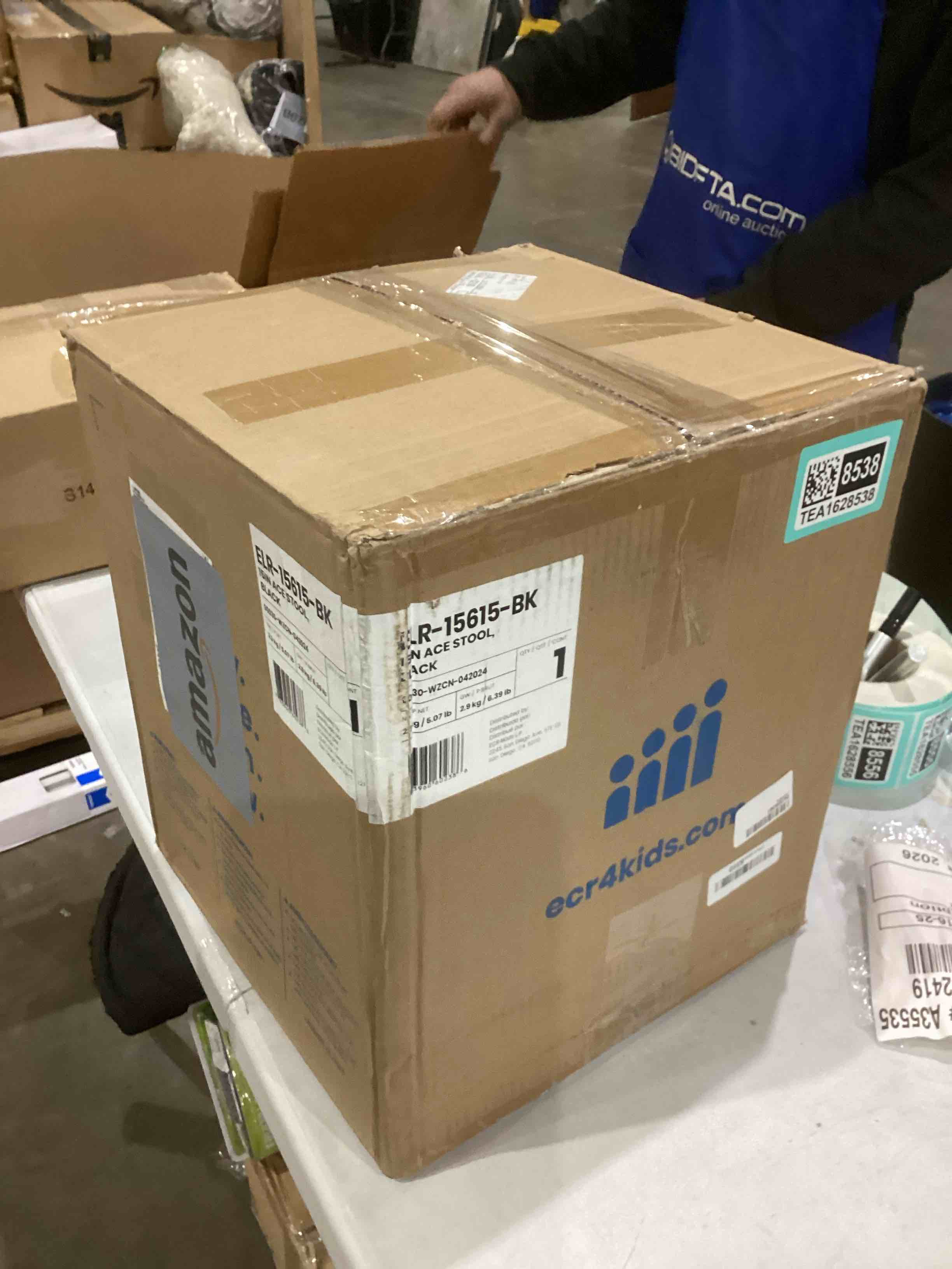 https://s3.amazonaws.com/lotting-images-prod/bidfta/TEA1628540_1741290595368.jpeg