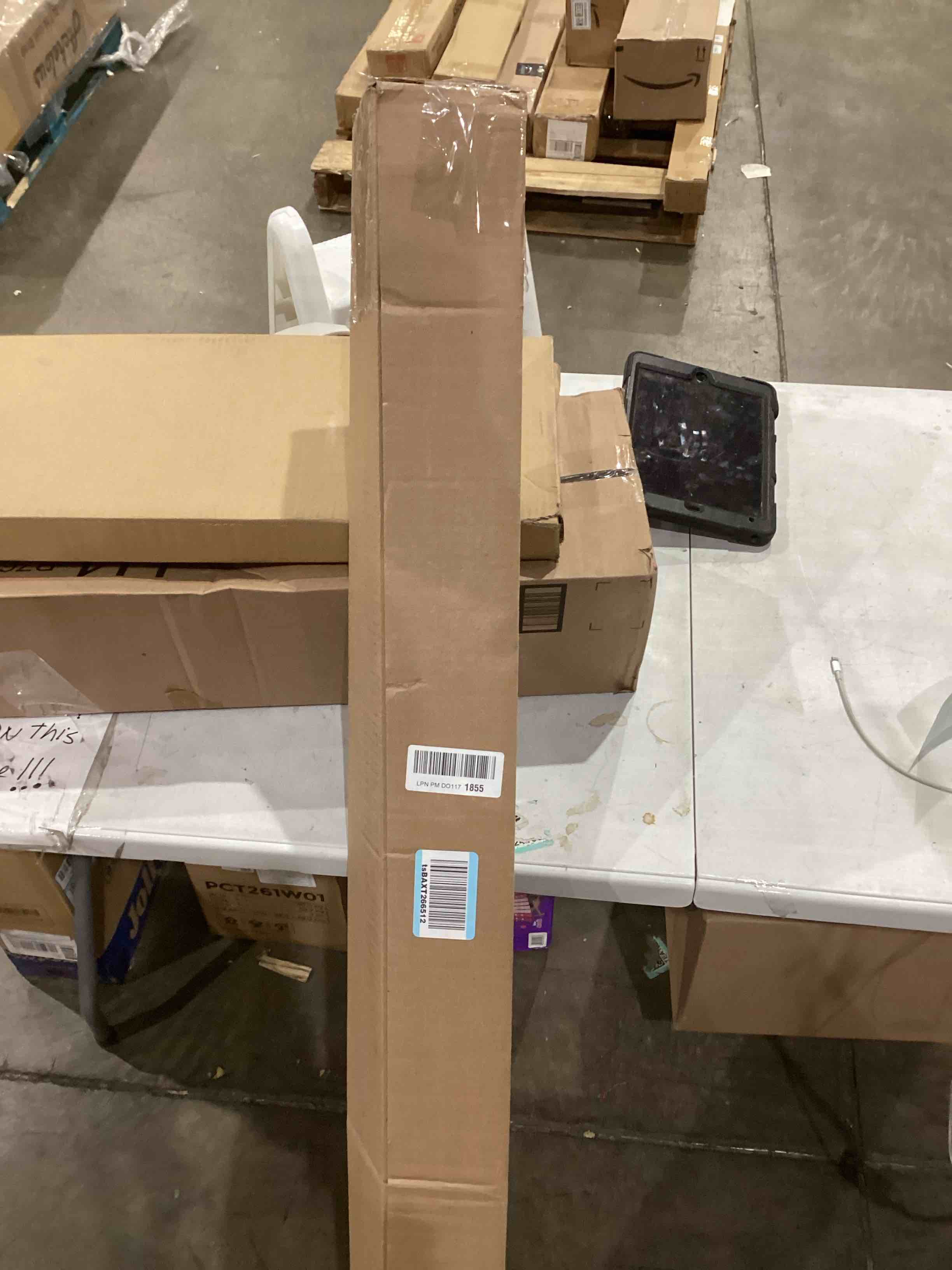 https://s3.amazonaws.com/lotting-images-prod/bidfta/TEA1628861_1742324227347.jpeg
