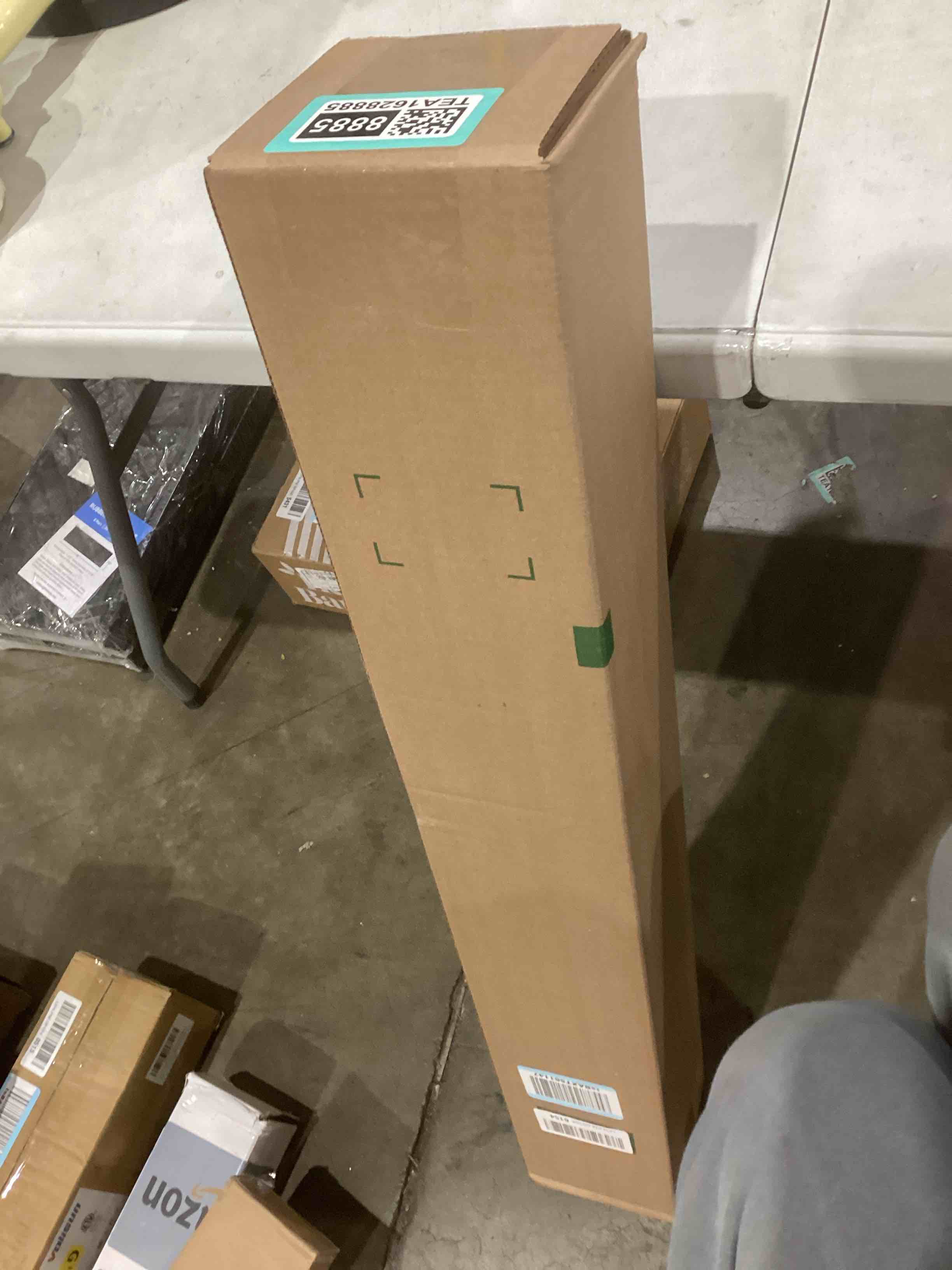 https://s3.amazonaws.com/lotting-images-prod/bidfta/TEA1628885_1742382748902.jpeg