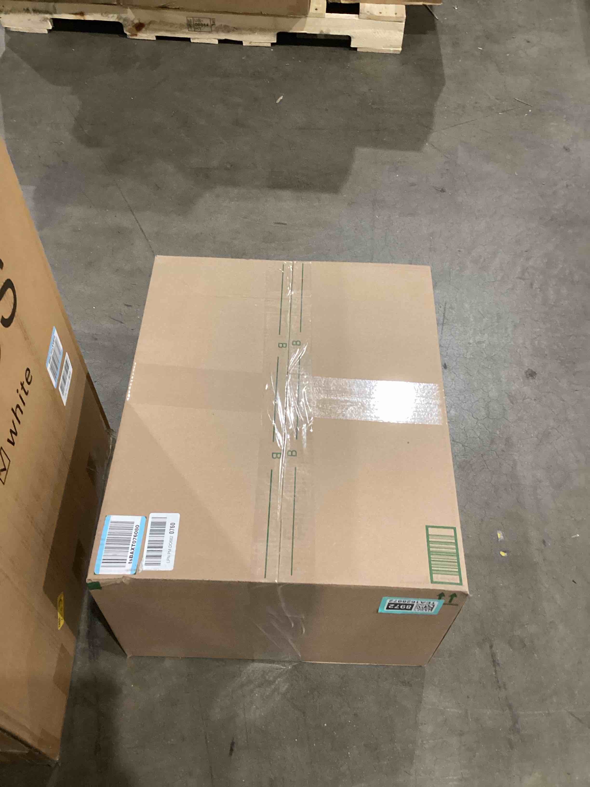 https://s3.amazonaws.com/lotting-images-prod/bidfta/TEA1628972_1742479825058.jpeg
