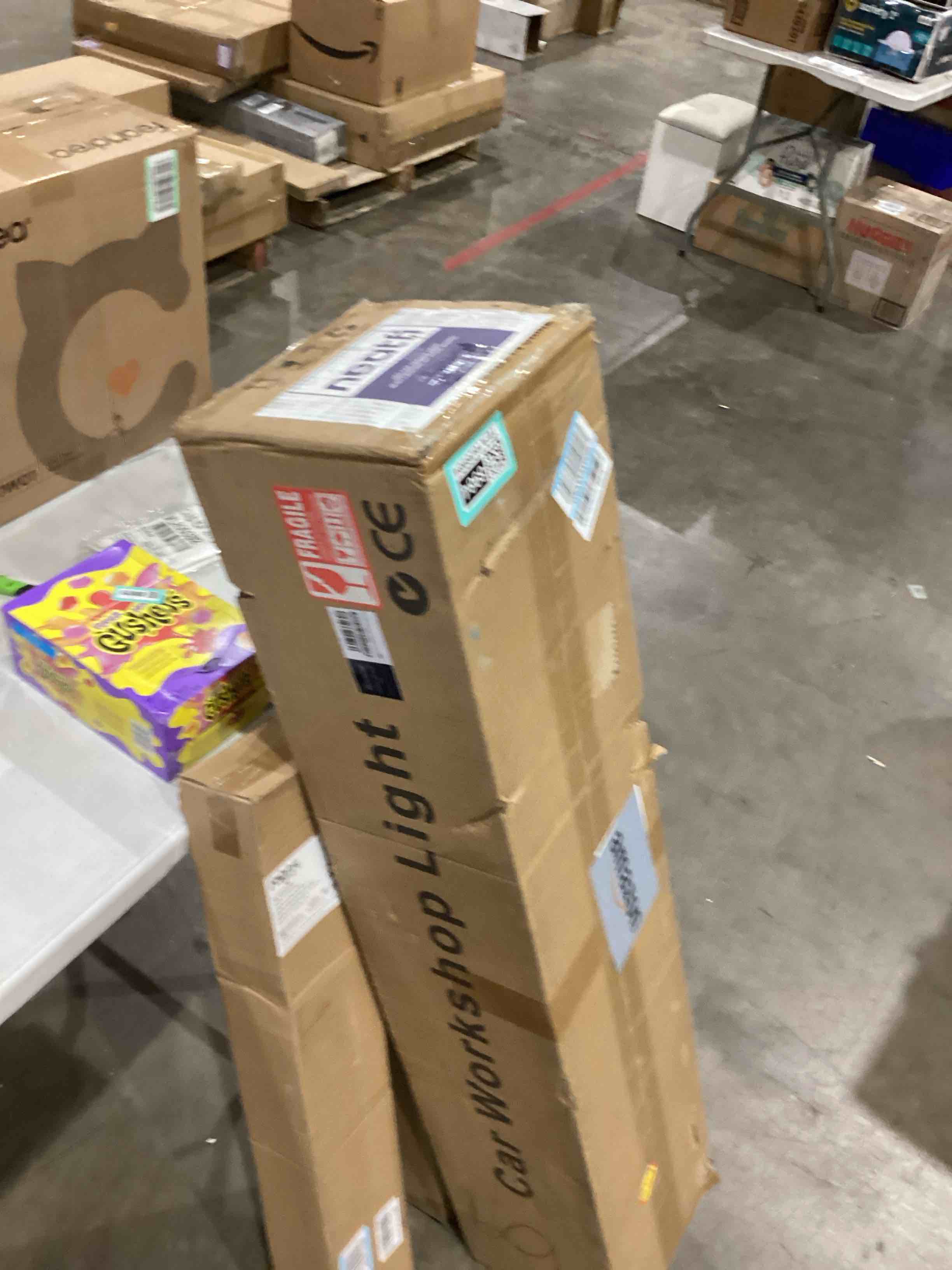 https://s3.amazonaws.com/lotting-images-prod/bidfta/TEA1628984_1742482091480.jpeg