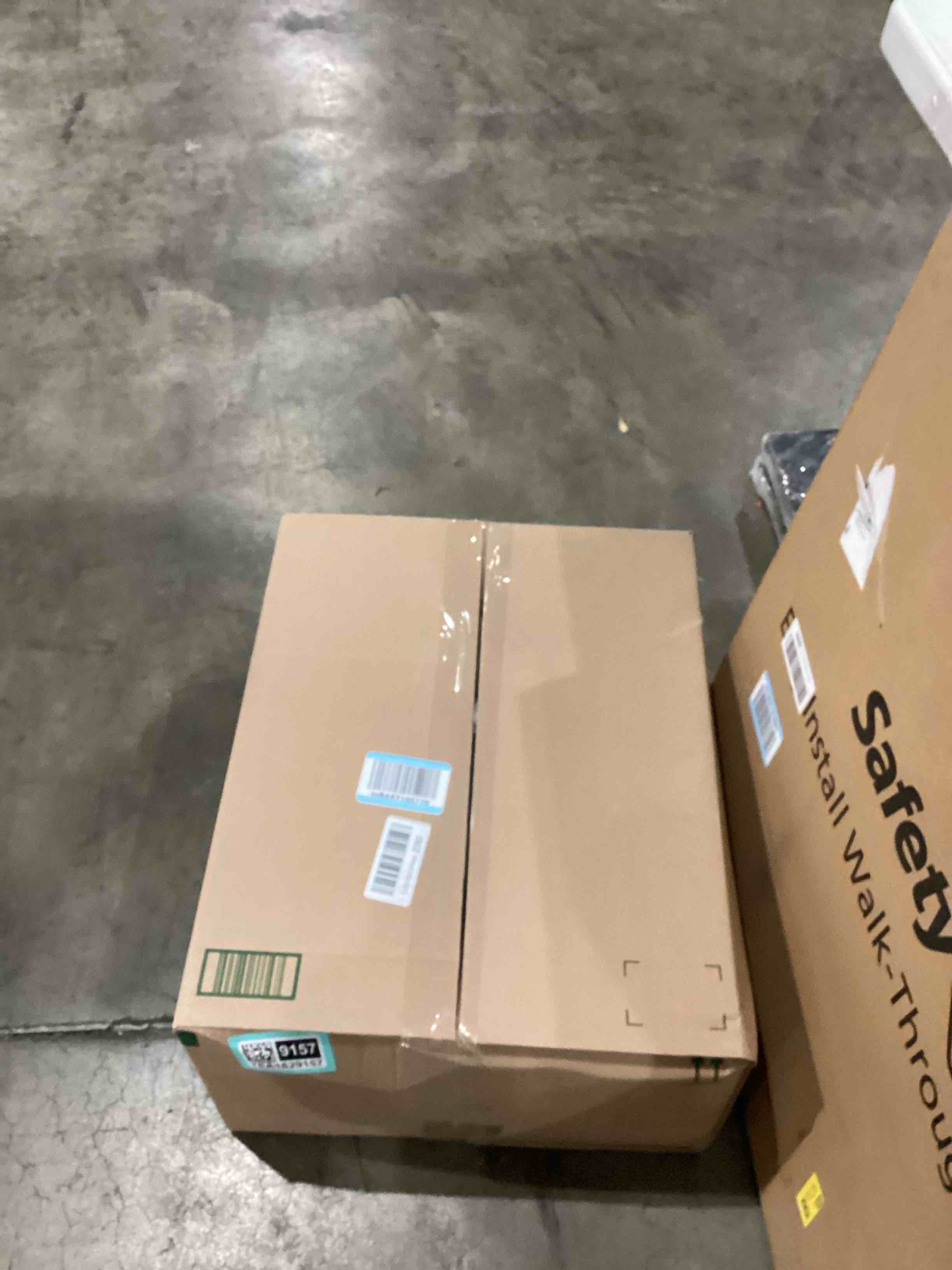 https://s3.amazonaws.com/lotting-images-prod/bidfta/TEA1629157_1742815657935.jpeg