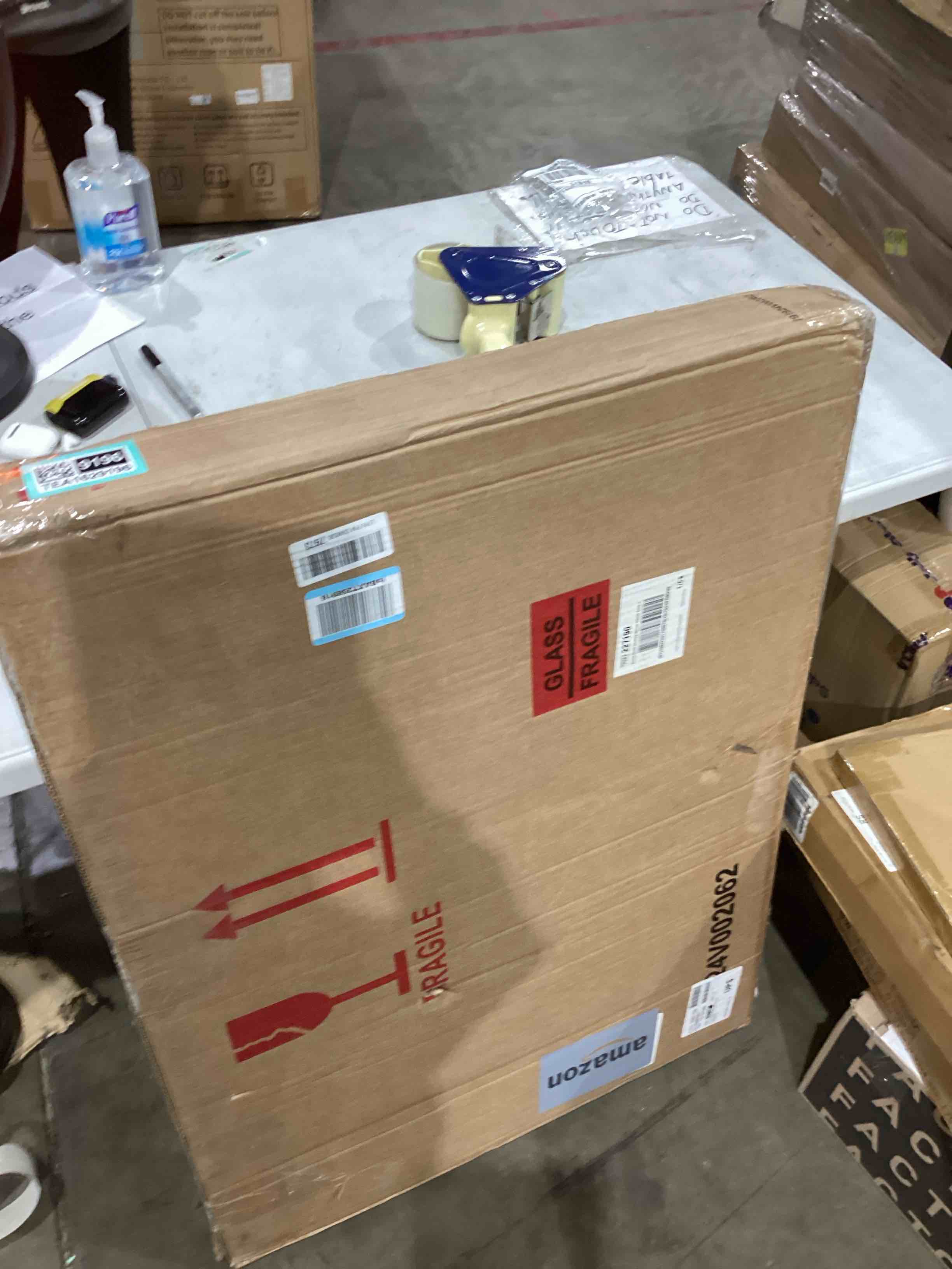 https://s3.amazonaws.com/lotting-images-prod/bidfta/TEA1629196_1742819546491.jpeg
