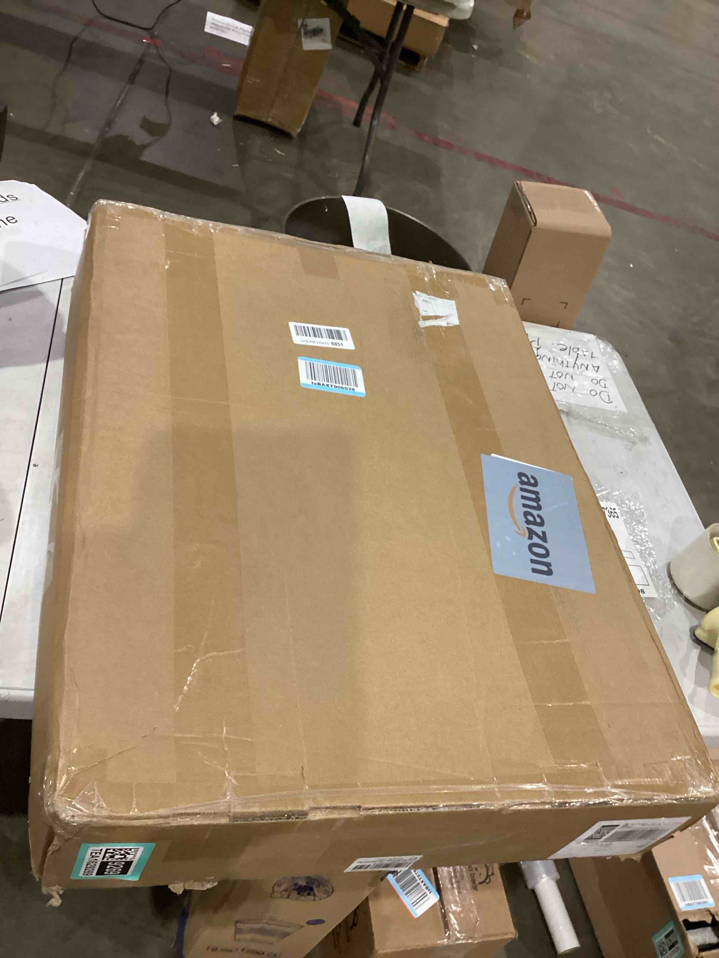 https://s3.amazonaws.com/lotting-images-prod/bidfta/TEA1629269_1742827419681.jpeg