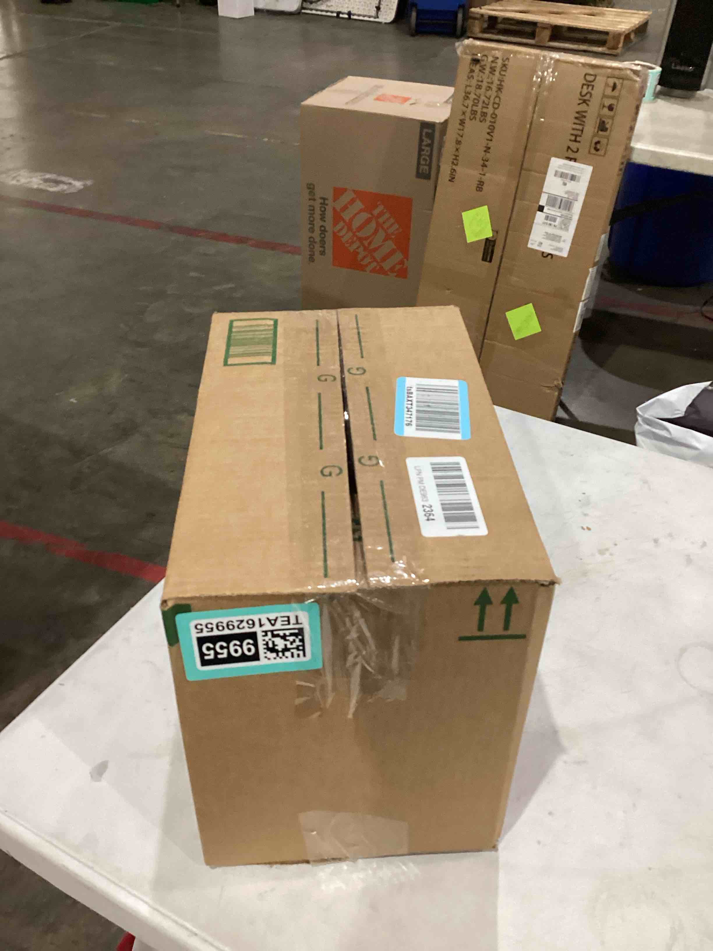 https://s3.amazonaws.com/lotting-images-prod/bidfta/TEA1629997_1743186951446.jpeg