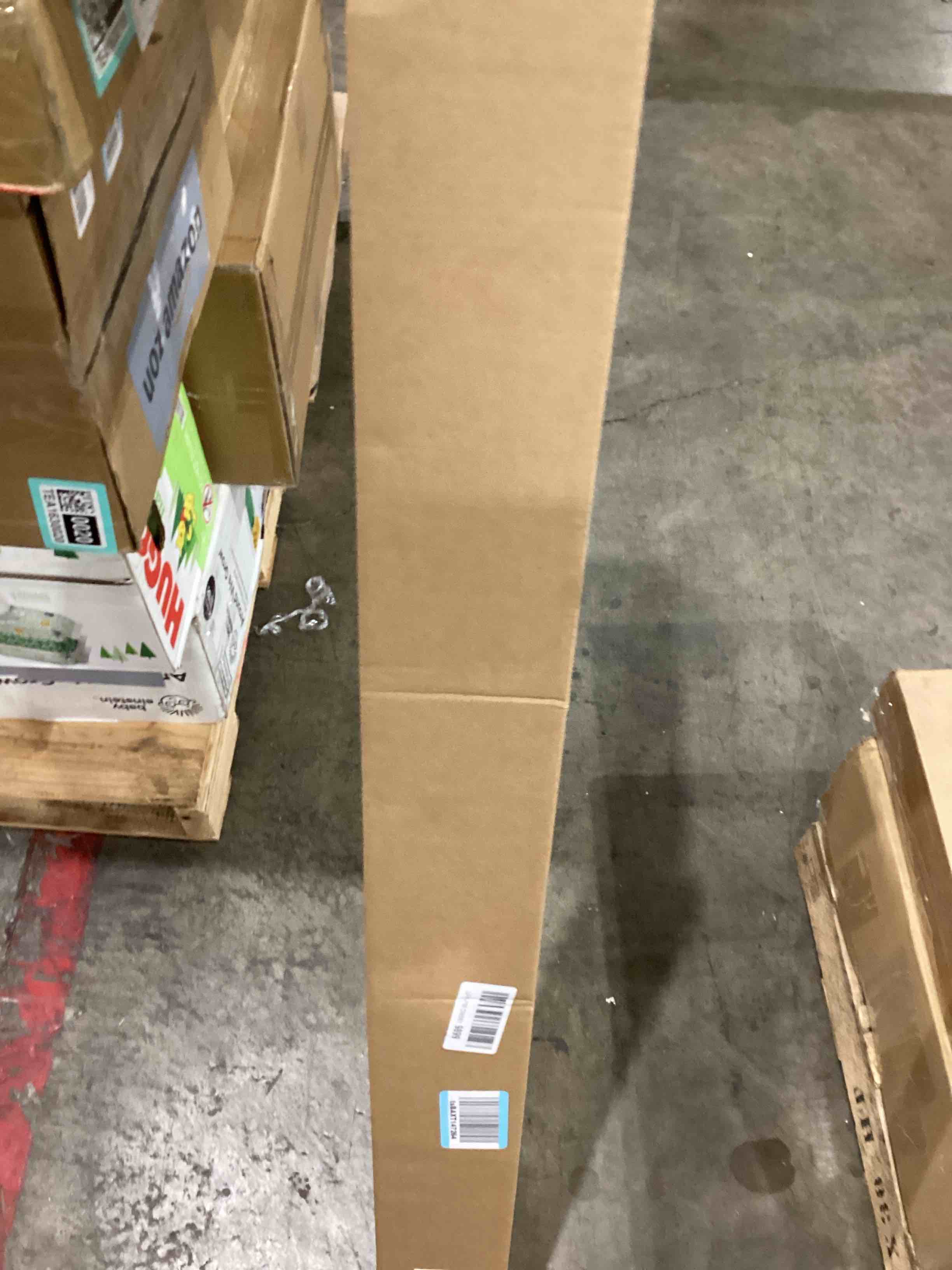 https://s3.amazonaws.com/lotting-images-prod/bidfta/TEA1630147_1746792383248.jpeg