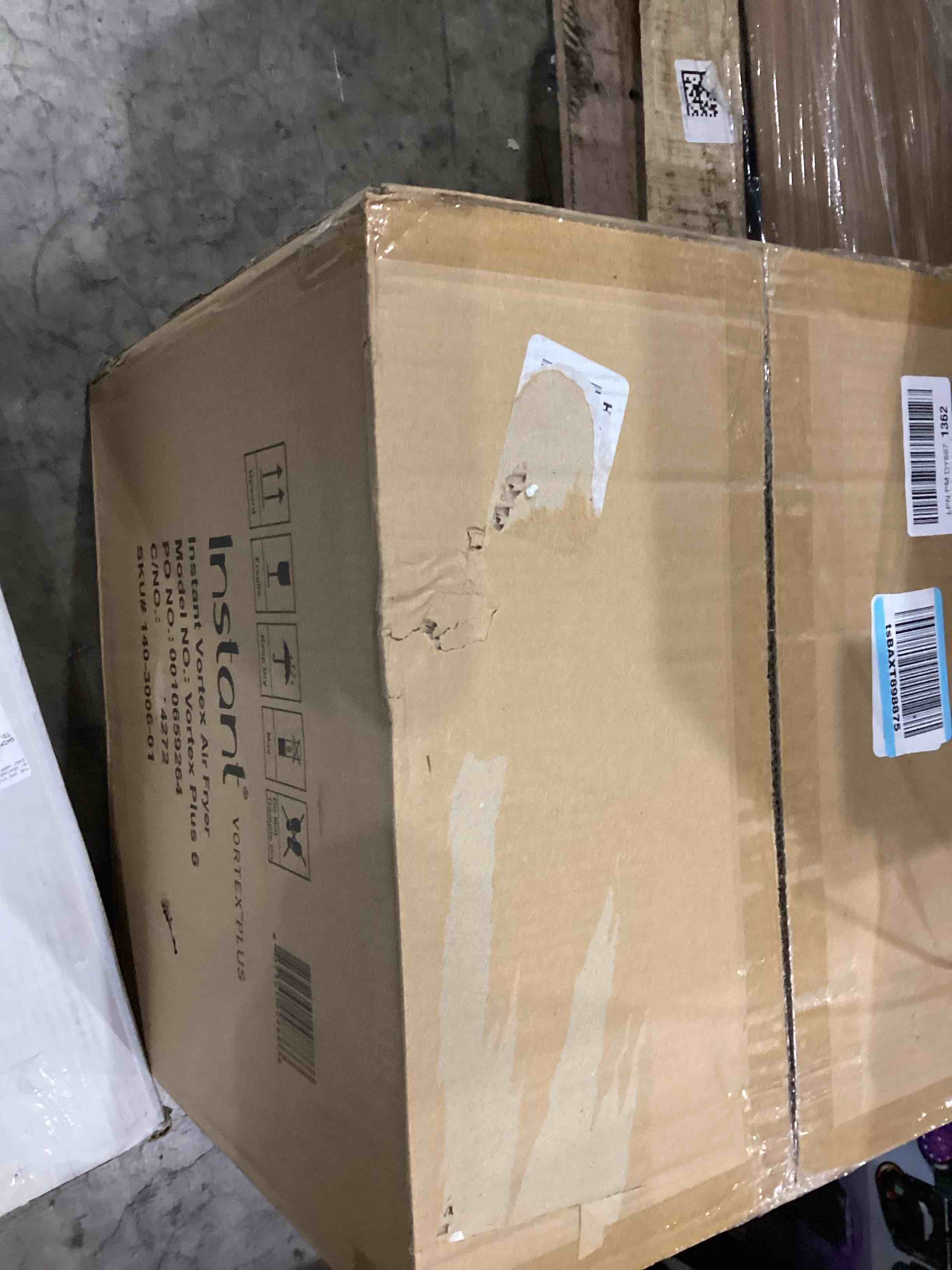 https://s3.amazonaws.com/lotting-images-prod/bidfta/TEA1630149_1746793496233.jpeg