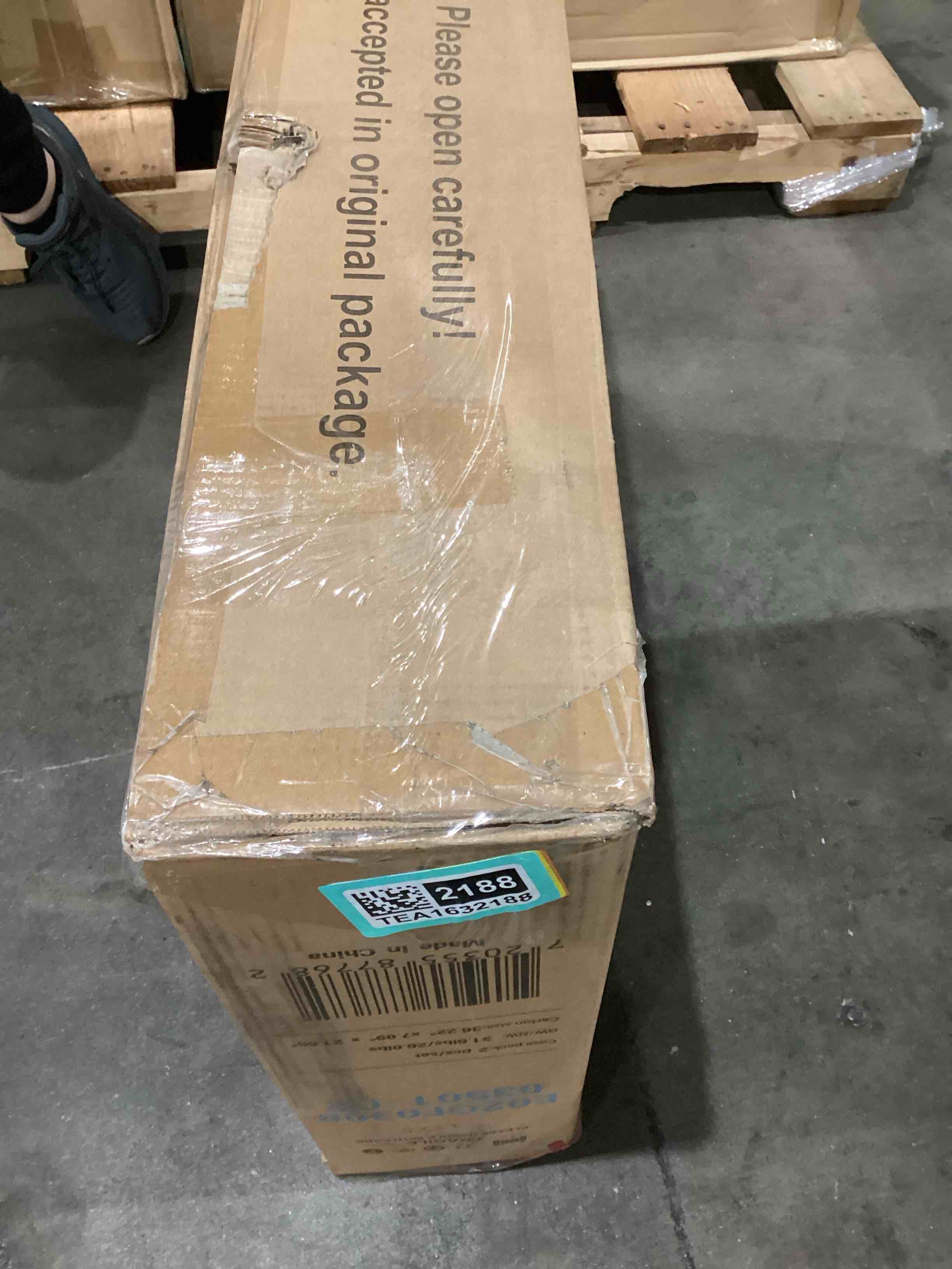 https://s3.amazonaws.com/lotting-images-prod/bidfta/TEA1632188_1747759705661.jpeg