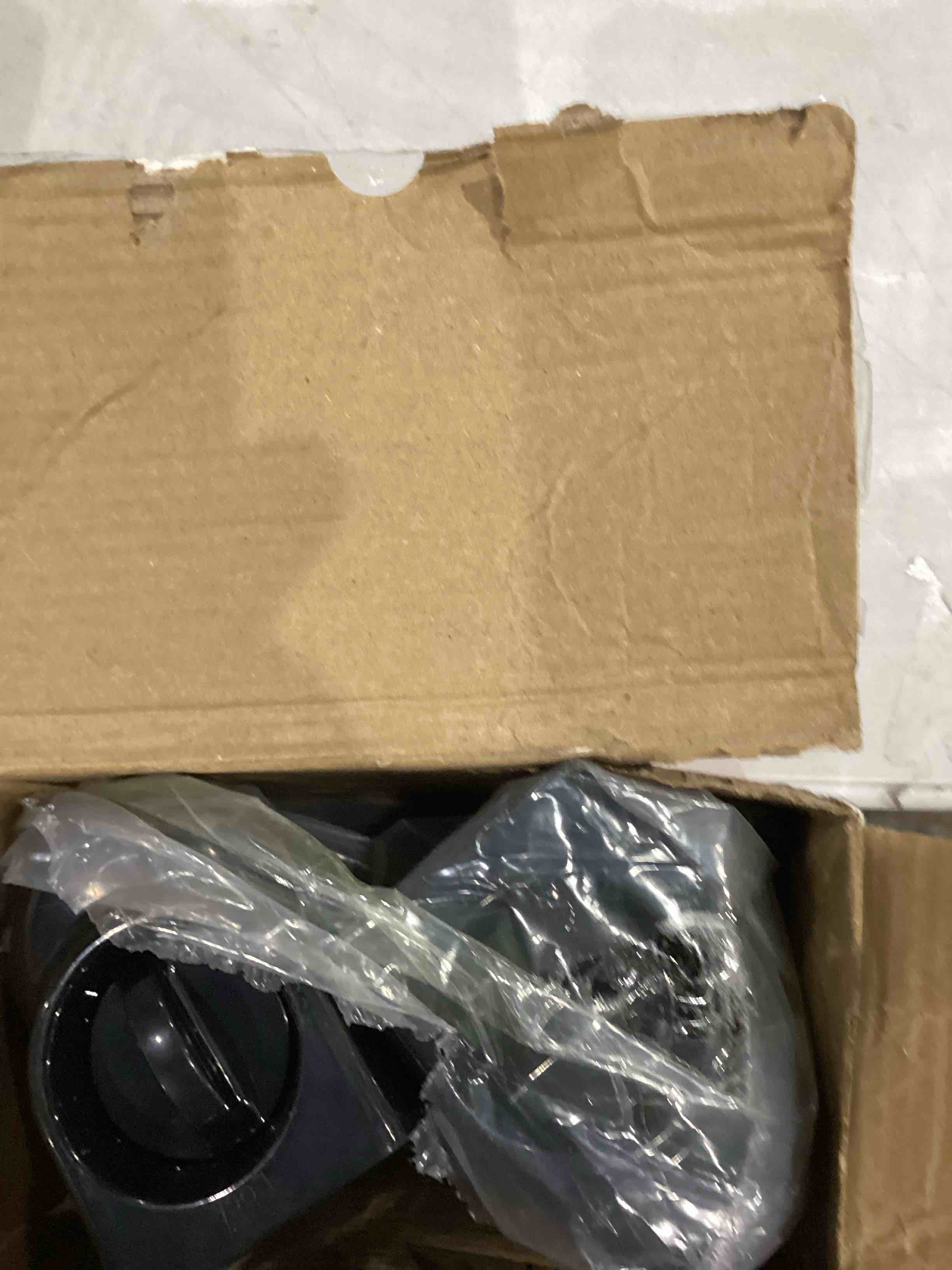 https://s3.amazonaws.com/lotting-images-prod/bidfta/TEA1633860_1747743927331.jpeg