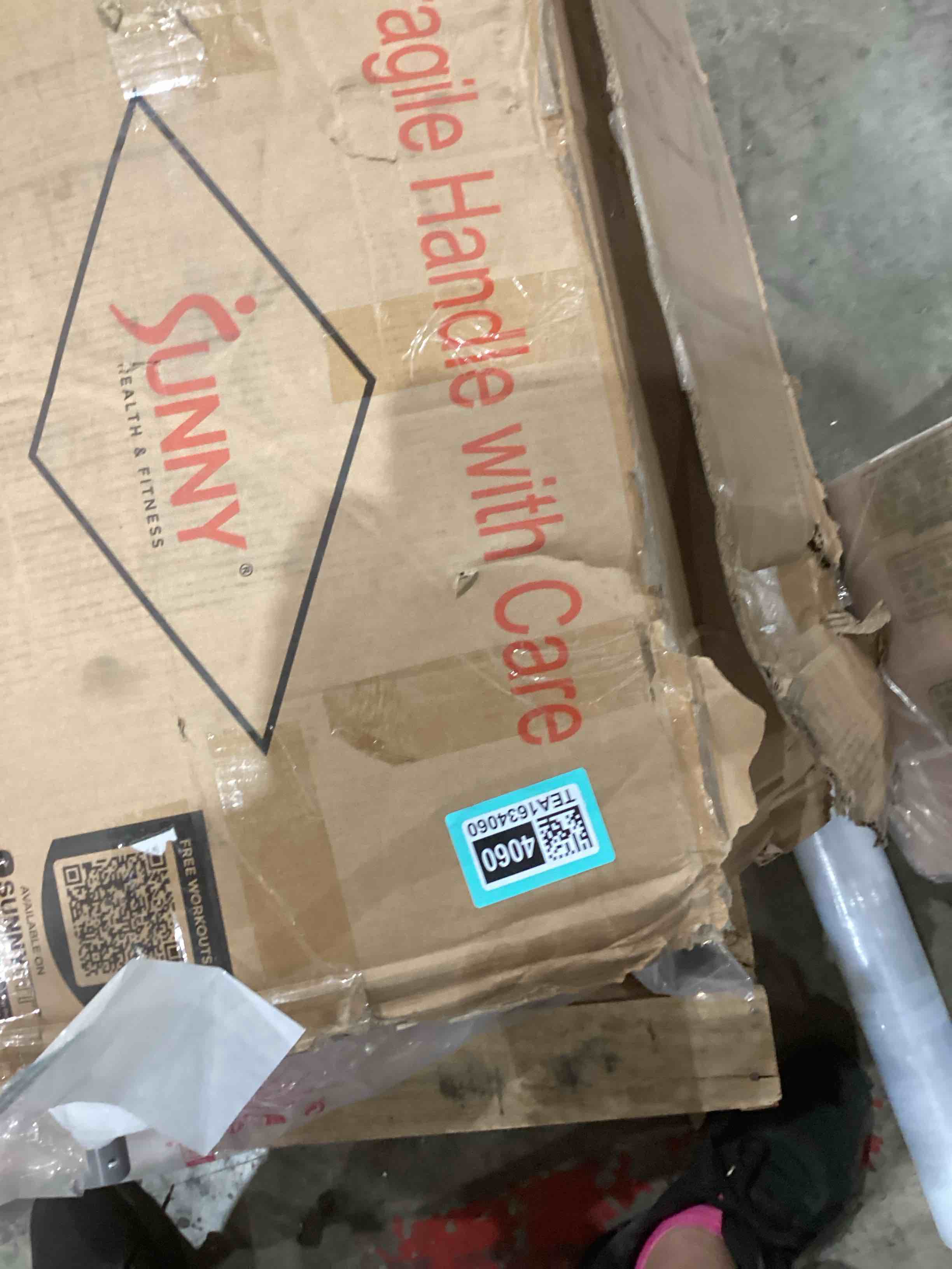 https://s3.amazonaws.com/lotting-images-prod/bidfta/TEA1634060_1747913942250.jpeg