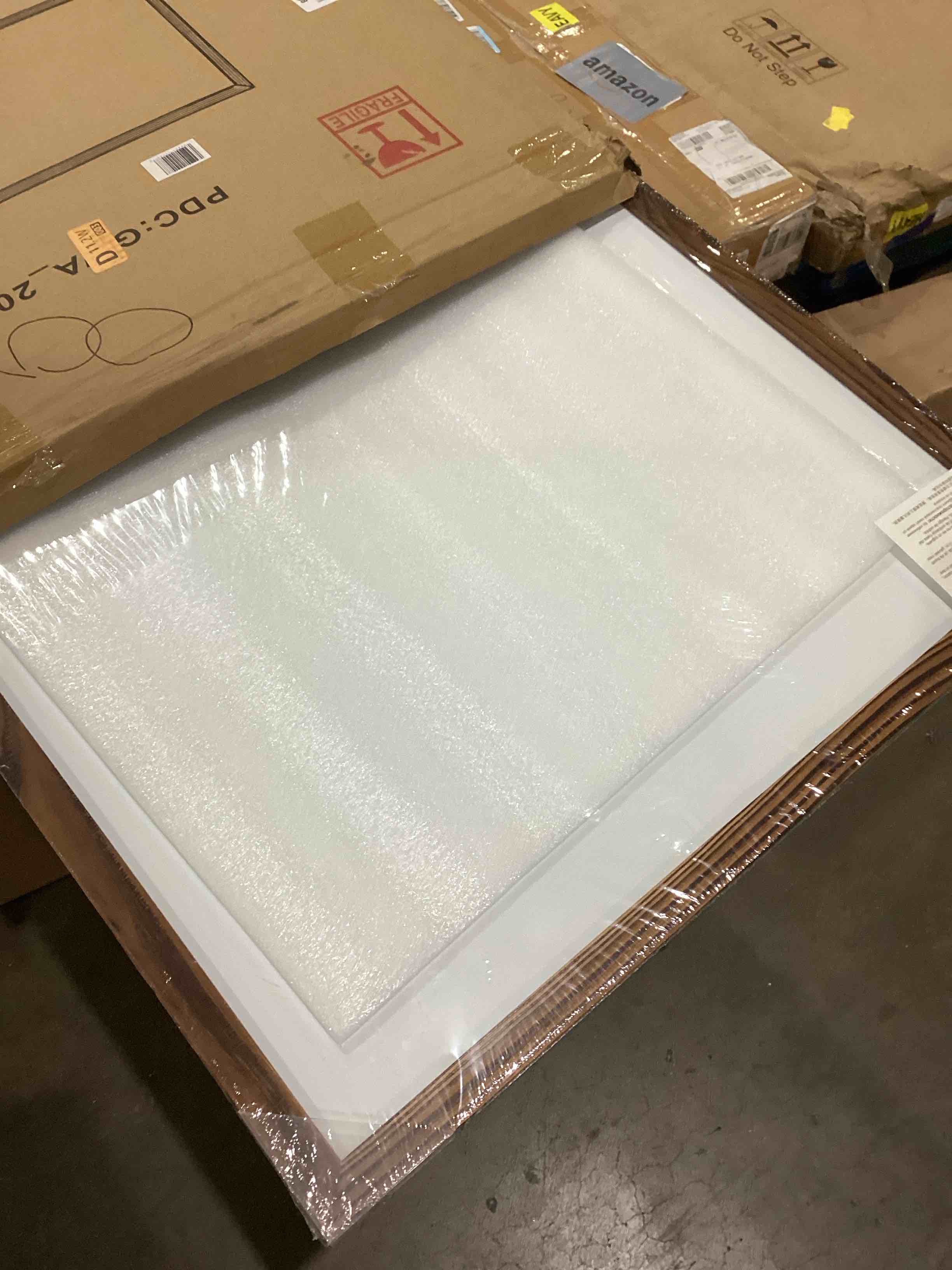https://s3.amazonaws.com/lotting-images-prod/bidfta/TEA1636130_1749644922650.jpeg