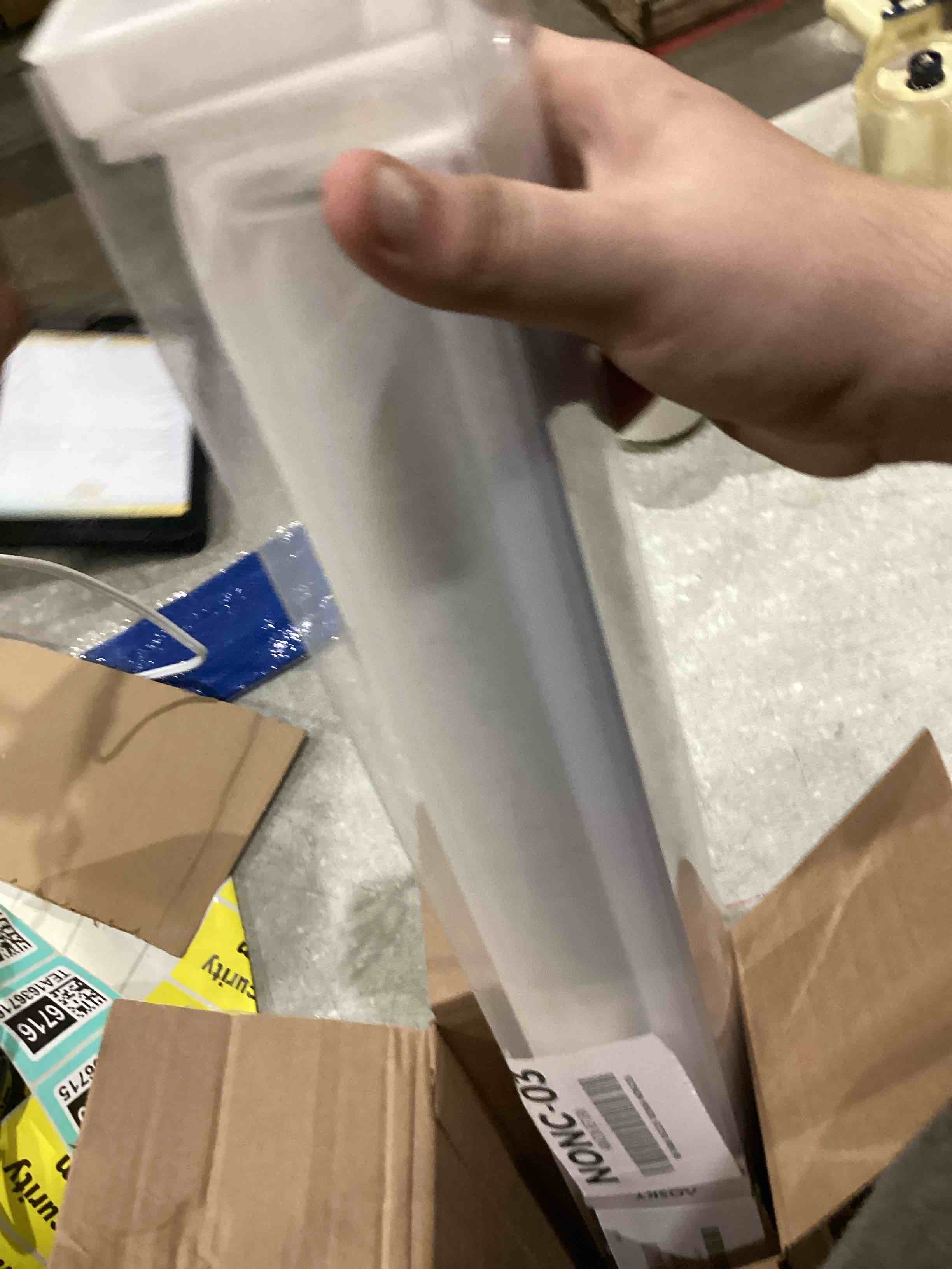 https://s3.amazonaws.com/lotting-images-prod/bidfta/TEA1636711_1750254526881.jpeg