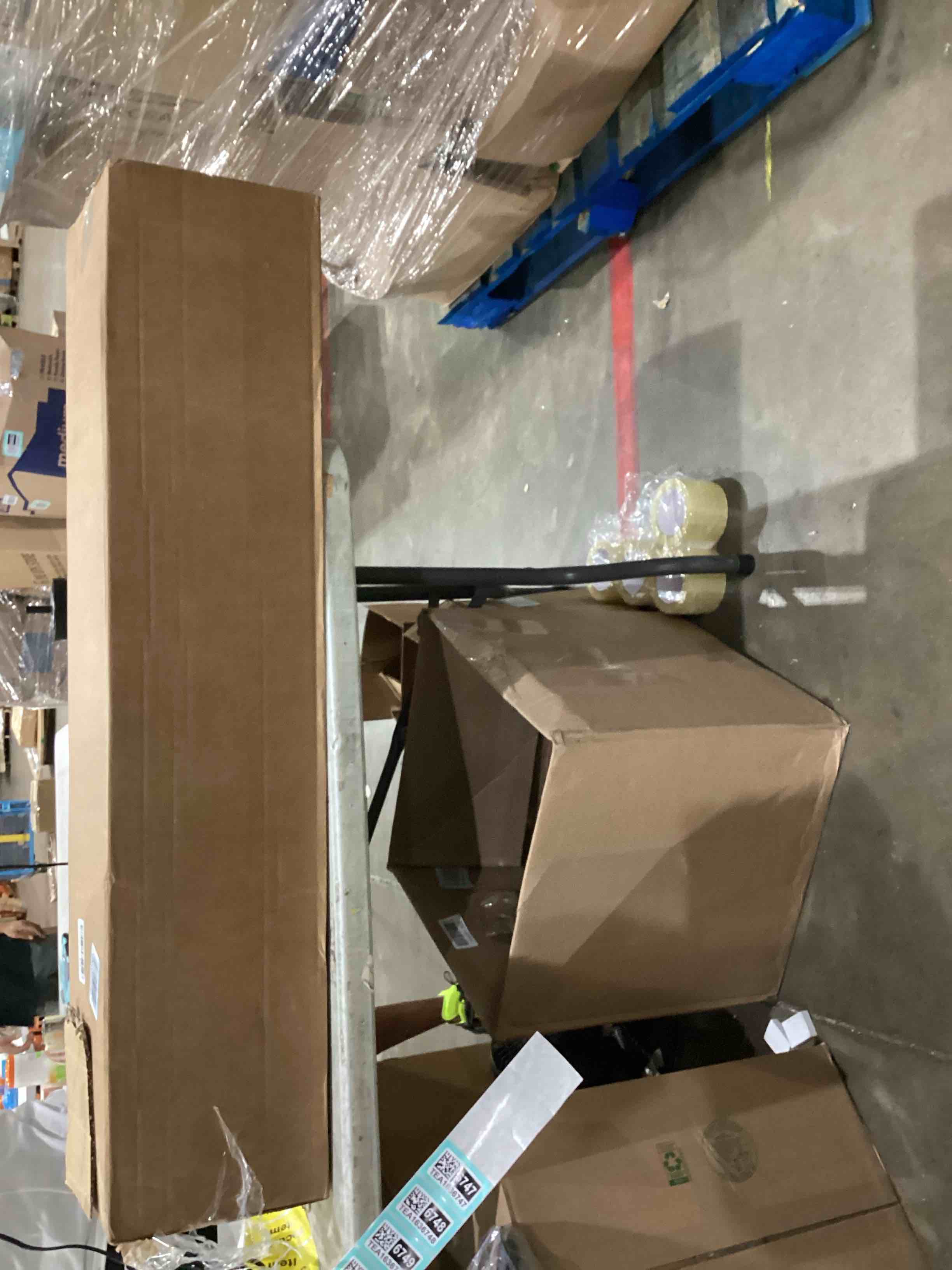 https://s3.amazonaws.com/lotting-images-prod/bidfta/TEA1636746_1750260913565.jpeg