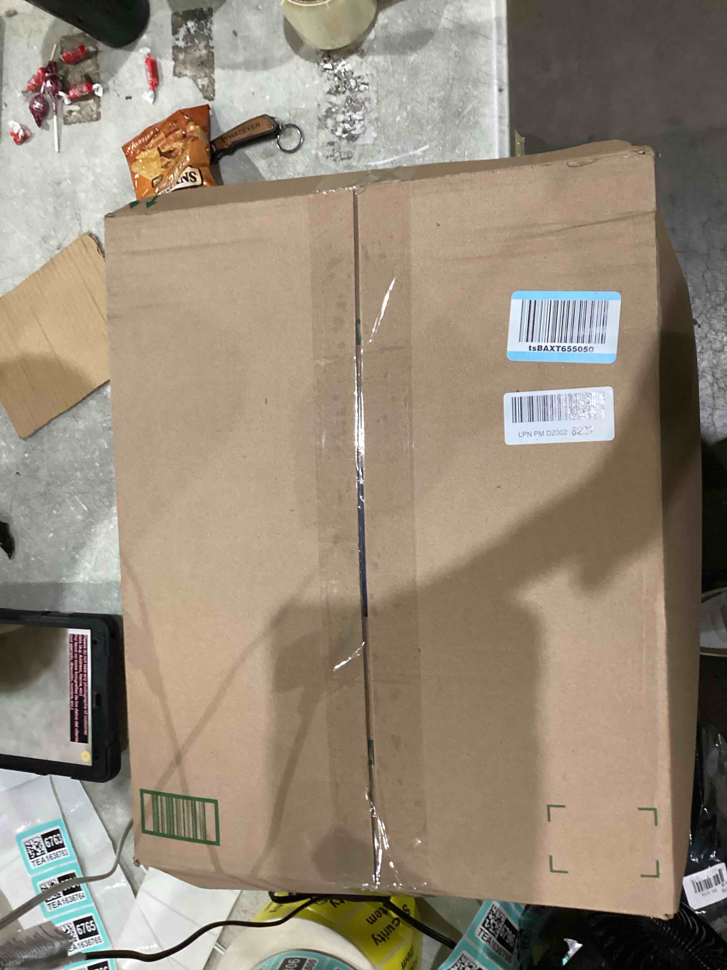 https://s3.amazonaws.com/lotting-images-prod/bidfta/TEA1636784_1750265279560.jpeg