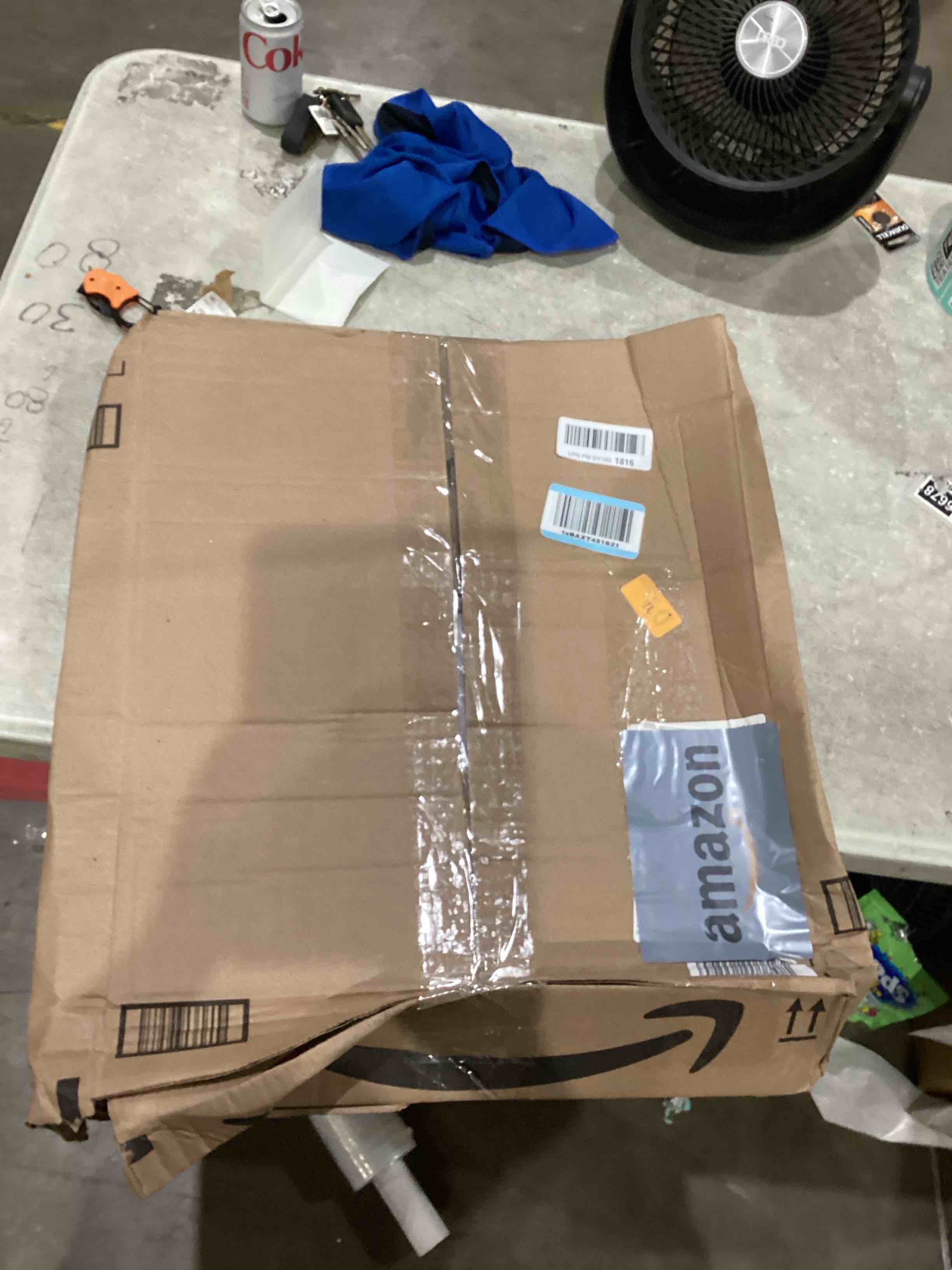 https://s3.amazonaws.com/lotting-images-prod/bidfta/TEA1637379_1750851496219.jpeg