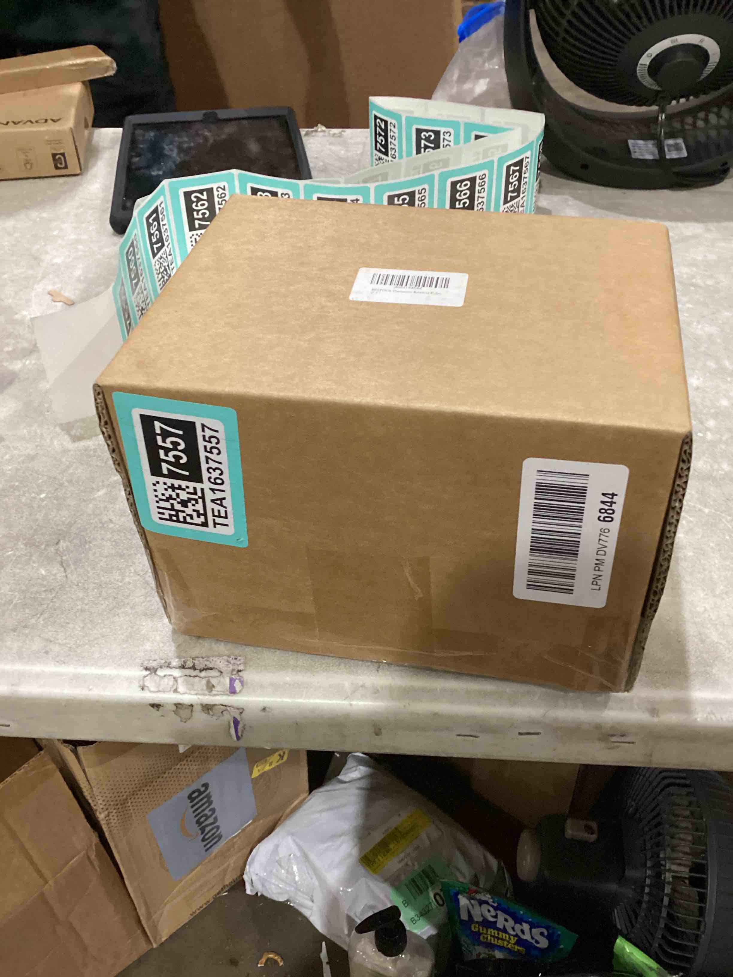 https://s3.amazonaws.com/lotting-images-prod/bidfta/TEA1637557_1750870982509.jpeg