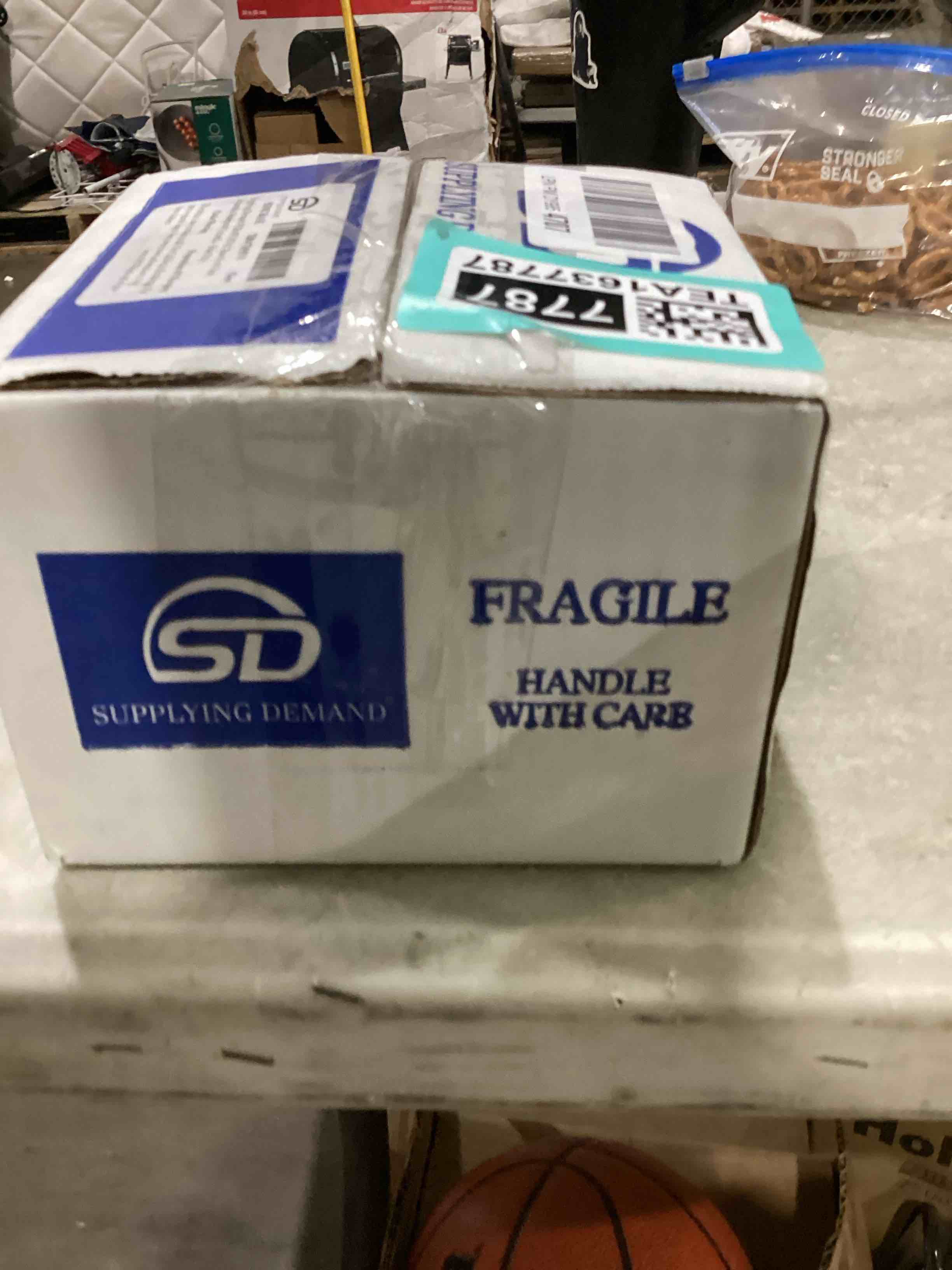 https://s3.amazonaws.com/lotting-images-prod/bidfta/TEA1637787_1750944870815.jpeg