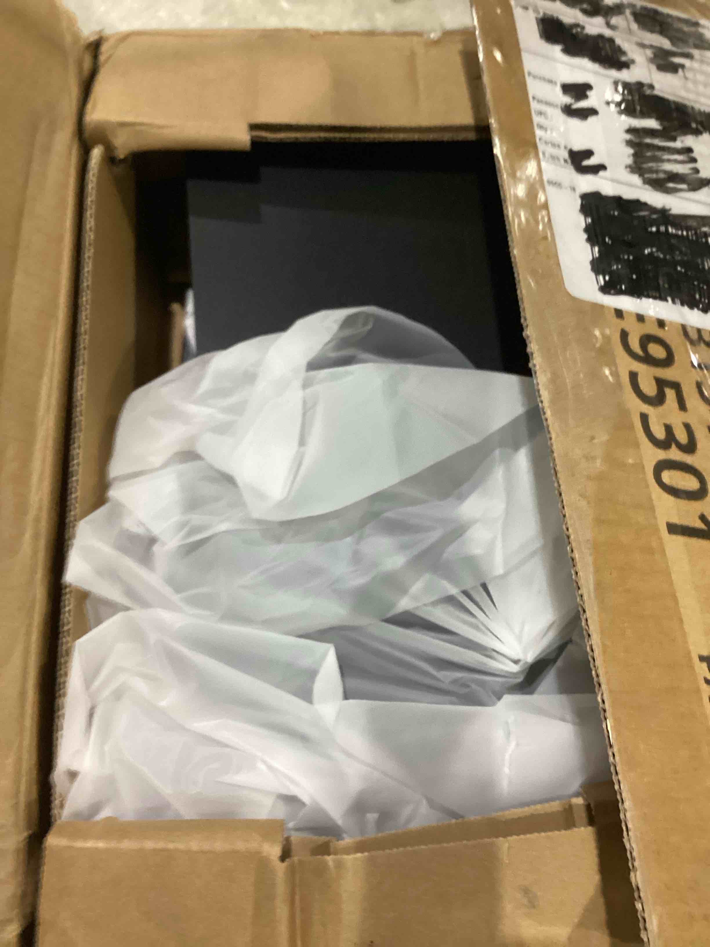 https://s3.amazonaws.com/lotting-images-prod/bidfta/TEA1637914_1750960159707.jpeg