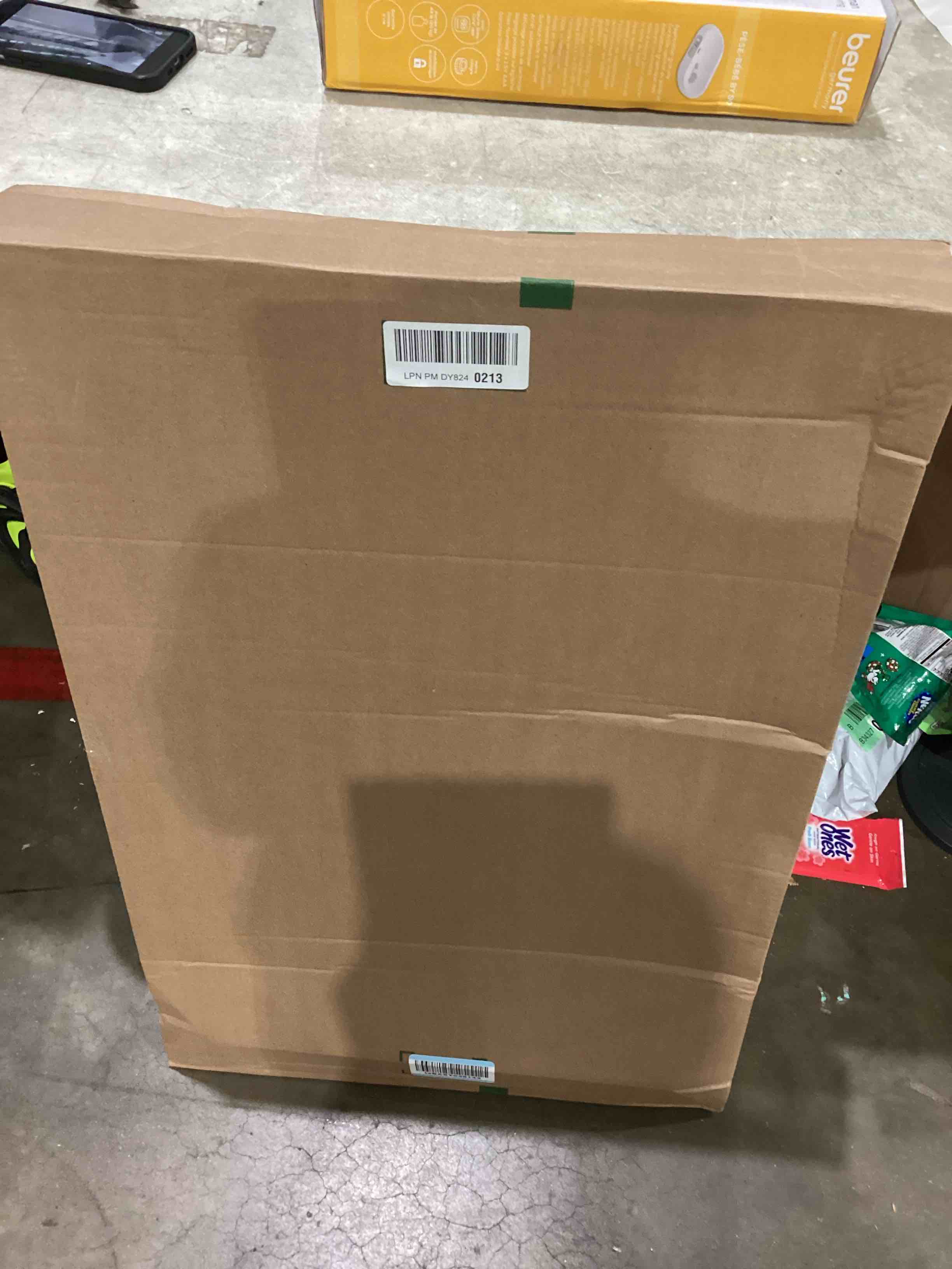 https://s3.amazonaws.com/lotting-images-prod/bidfta/TEA1638008_1751032880828.jpeg