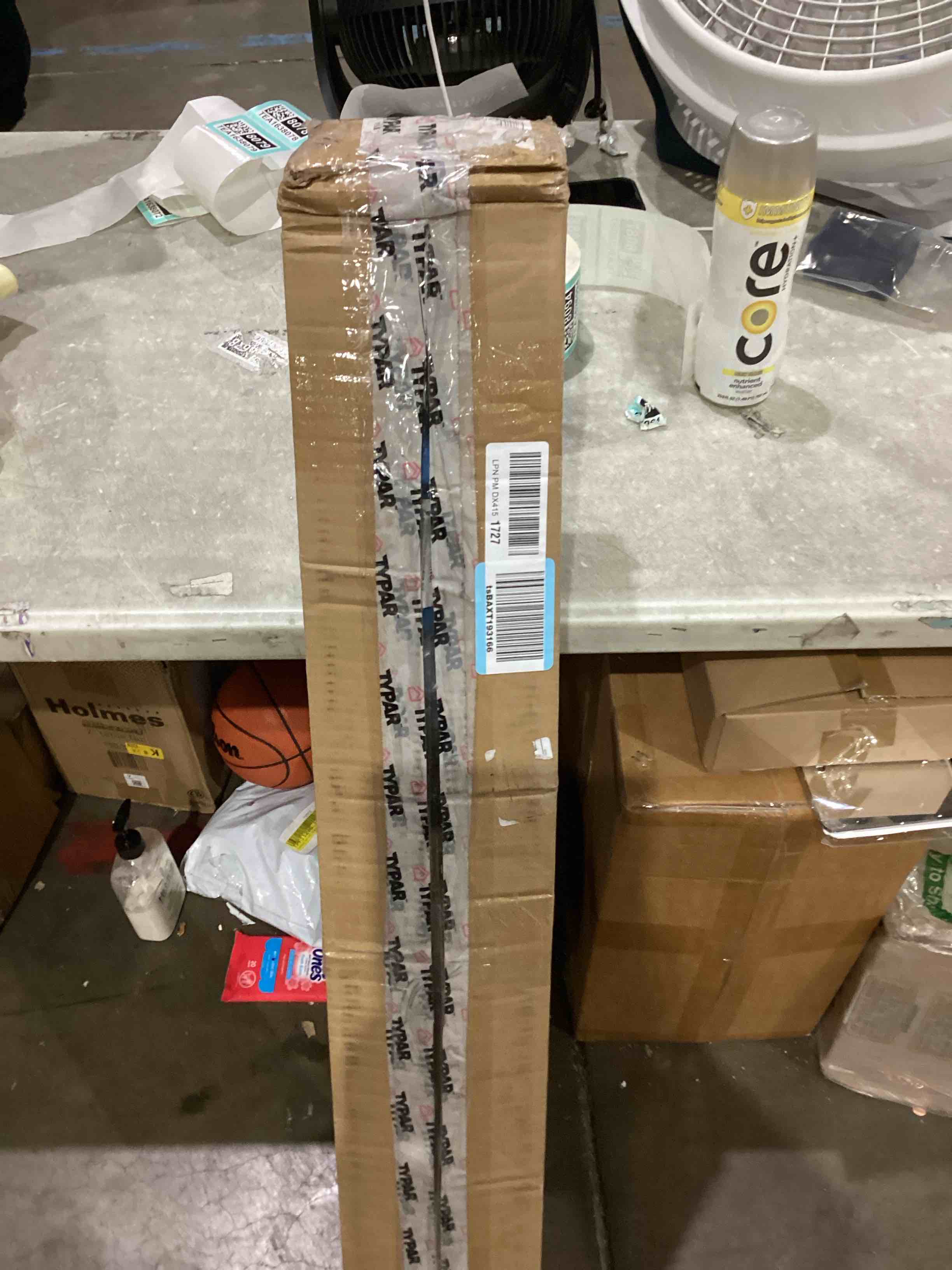 https://s3.amazonaws.com/lotting-images-prod/bidfta/TEA1638087_1751043979417.jpeg