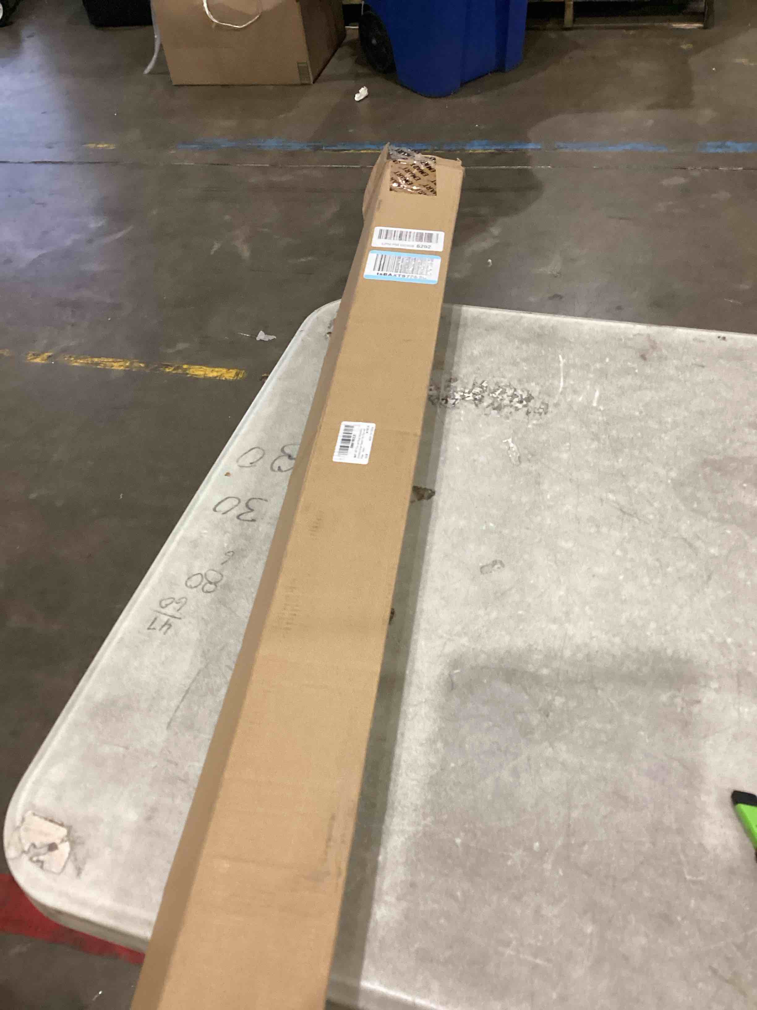 https://s3.amazonaws.com/lotting-images-prod/bidfta/TEA1638178_1751112578246.jpeg