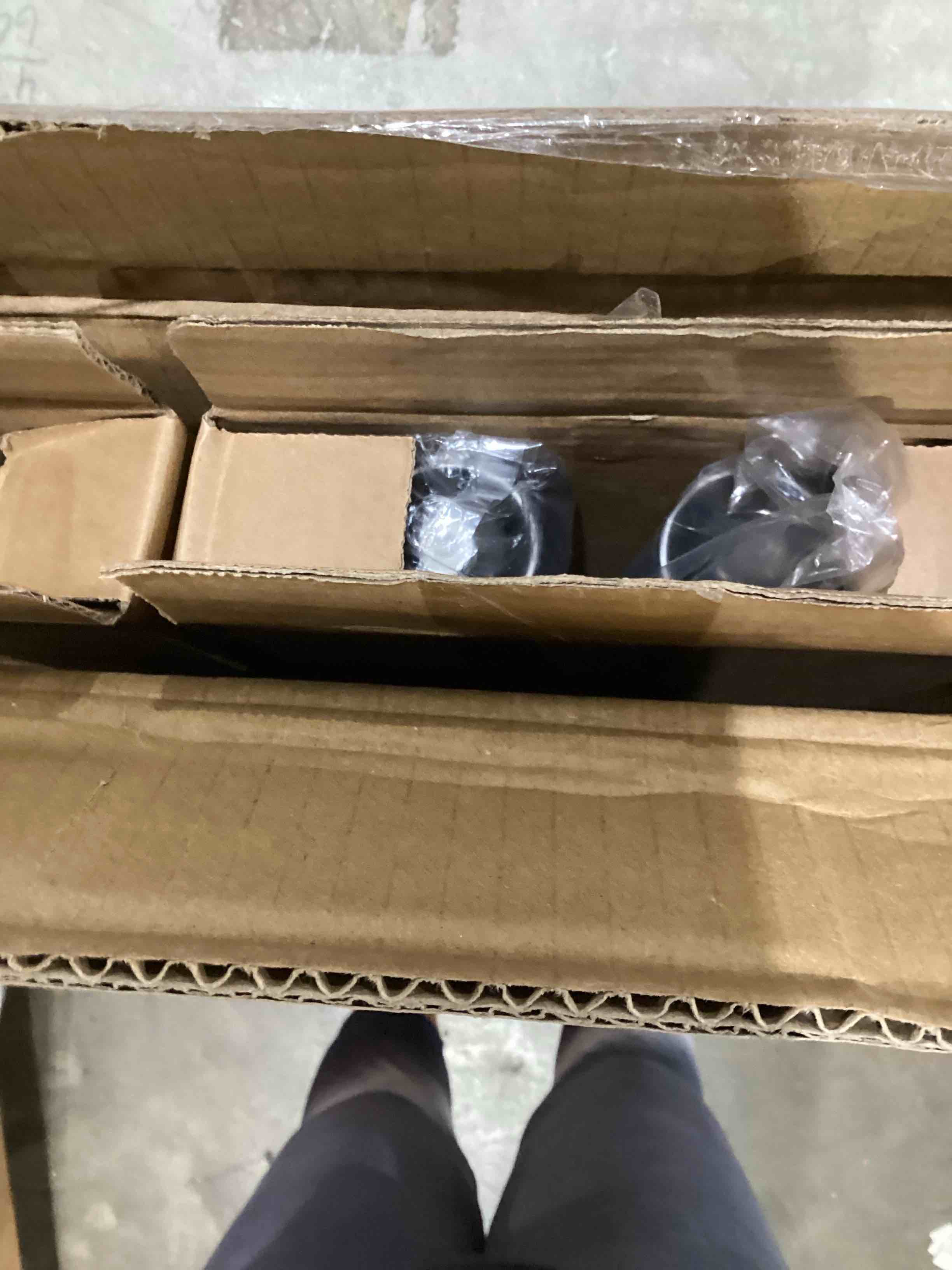 https://s3.amazonaws.com/lotting-images-prod/bidfta/TEA1638224_1751131467077.jpeg