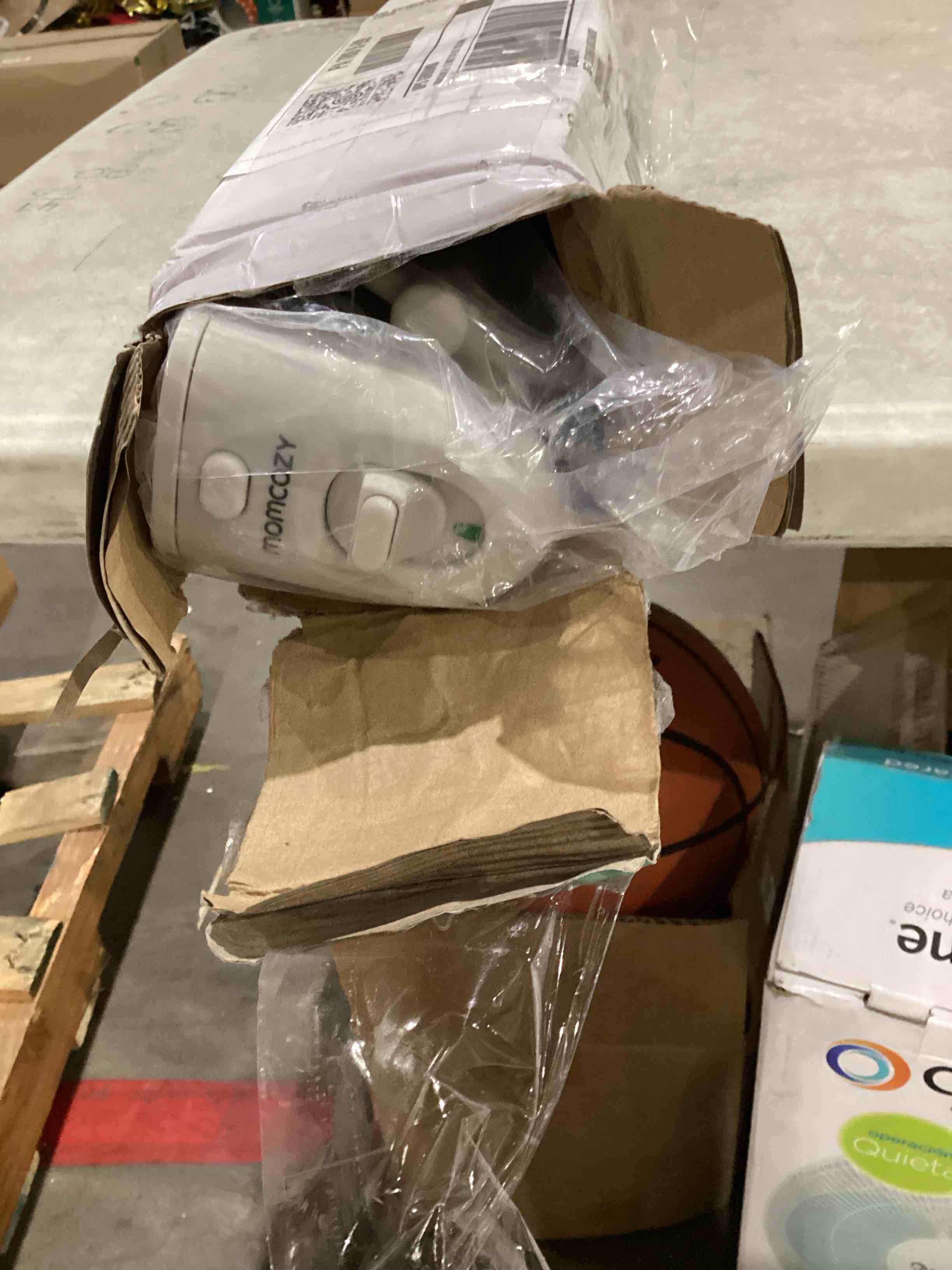https://s3.amazonaws.com/lotting-images-prod/bidfta/TEA1638227_1751131774307.jpeg
