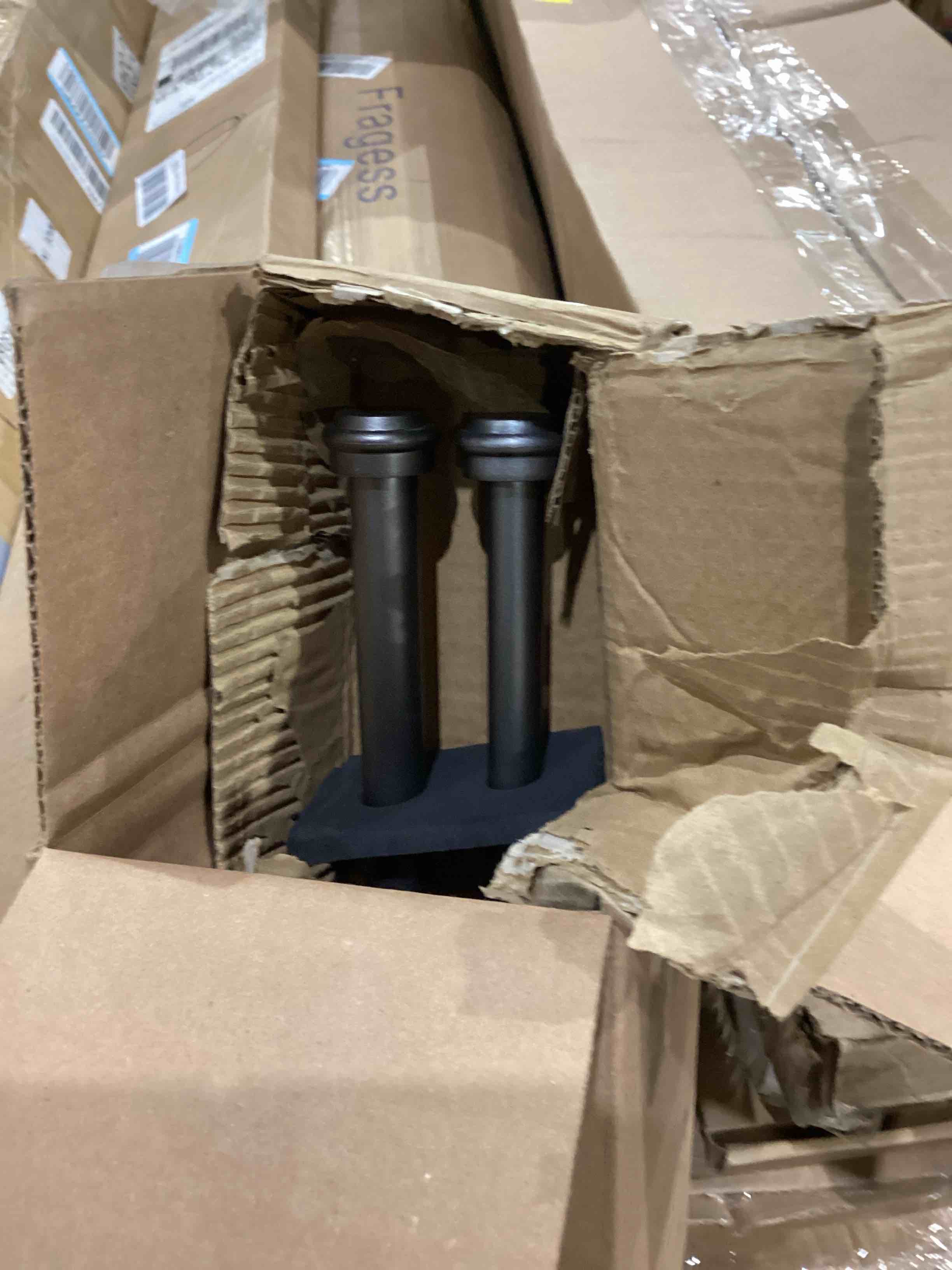 https://s3.amazonaws.com/lotting-images-prod/bidfta/TEA1638241_1751282578809.jpeg