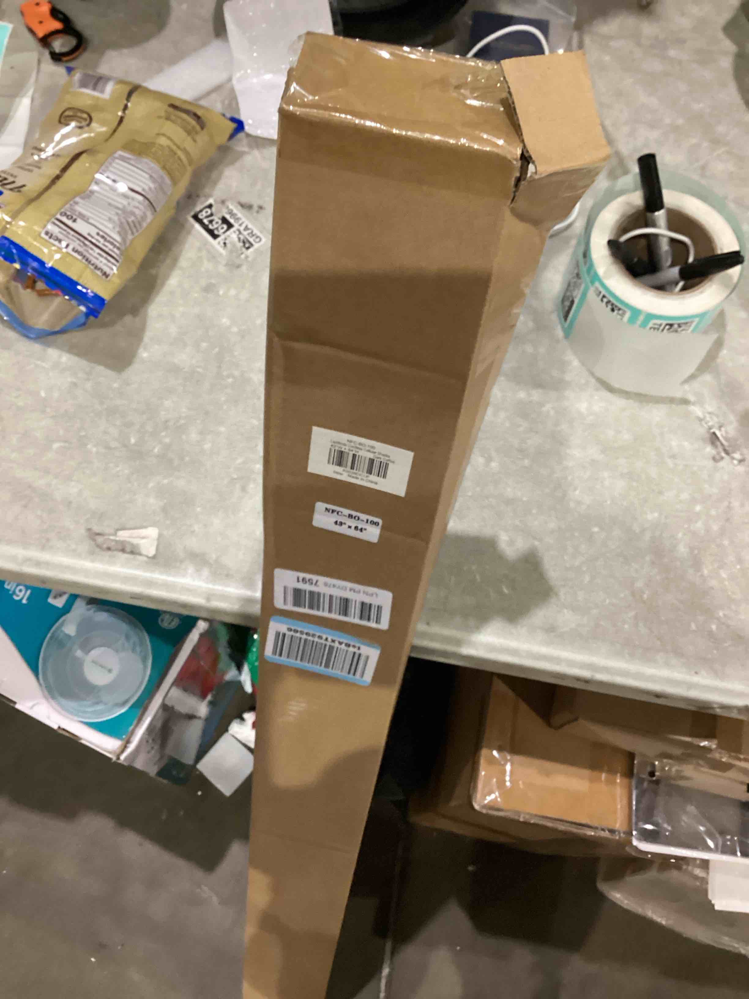 https://s3.amazonaws.com/lotting-images-prod/bidfta/TEA1638290_1751284524260.jpeg