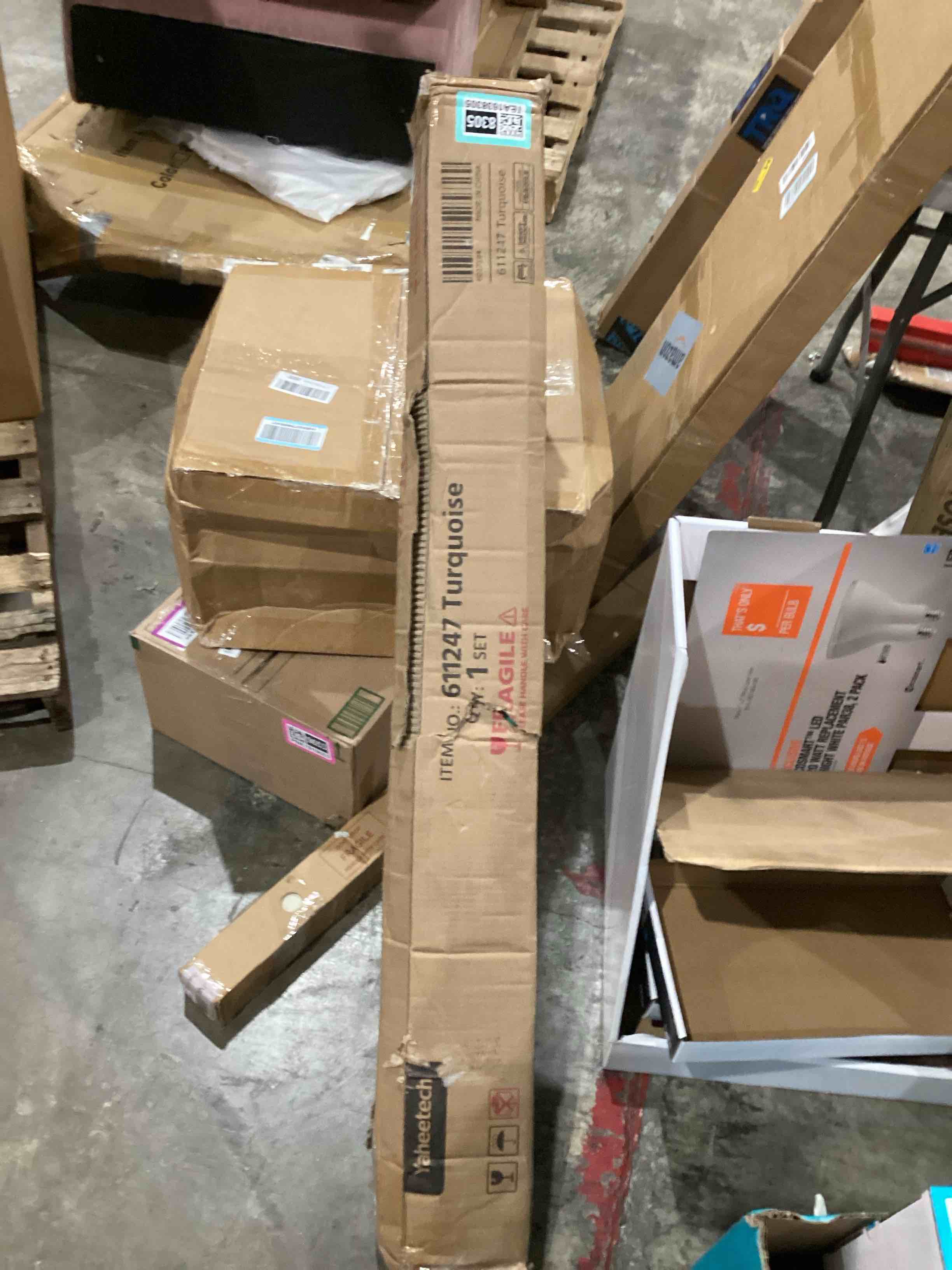 https://s3.amazonaws.com/lotting-images-prod/bidfta/TEA1638305_1756478273933.jpeg