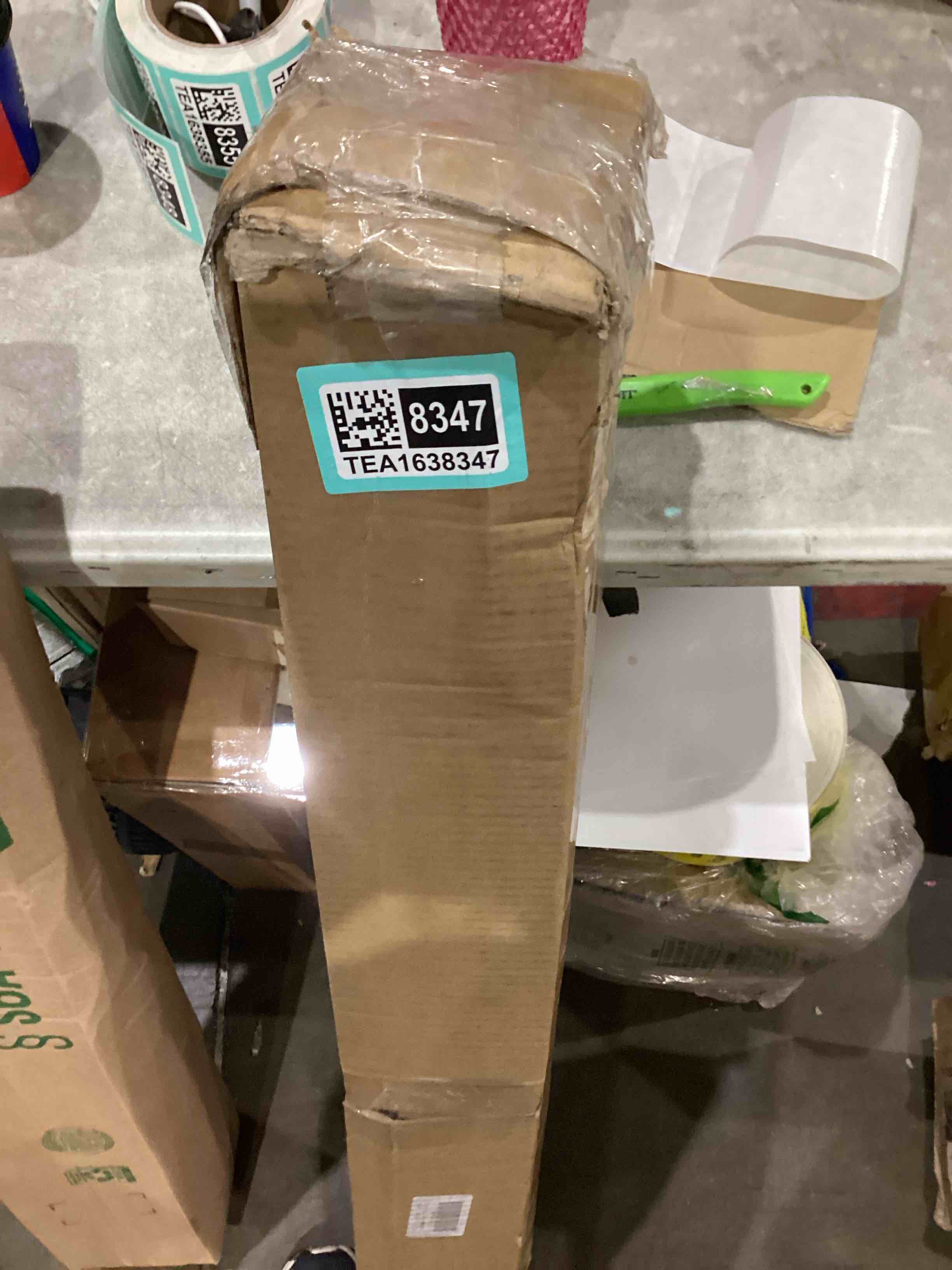 https://s3.amazonaws.com/lotting-images-prod/bidfta/TEA1638347_1751289877550.jpeg