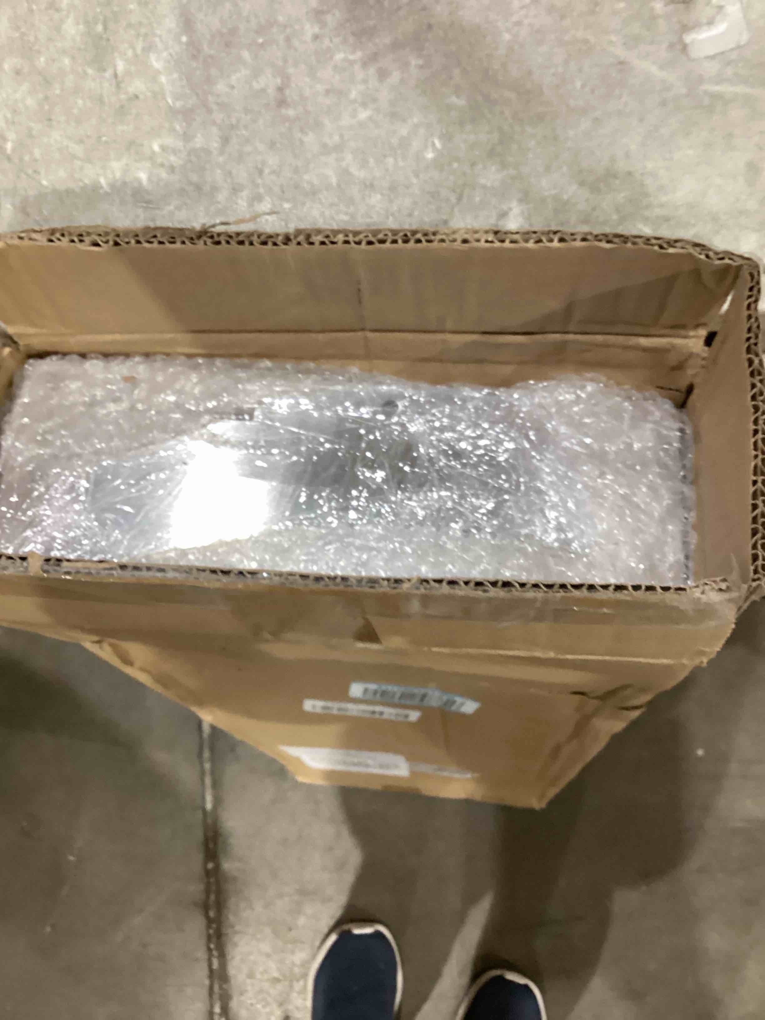 https://s3.amazonaws.com/lotting-images-prod/bidfta/TEA1638362_1751291602808.jpeg