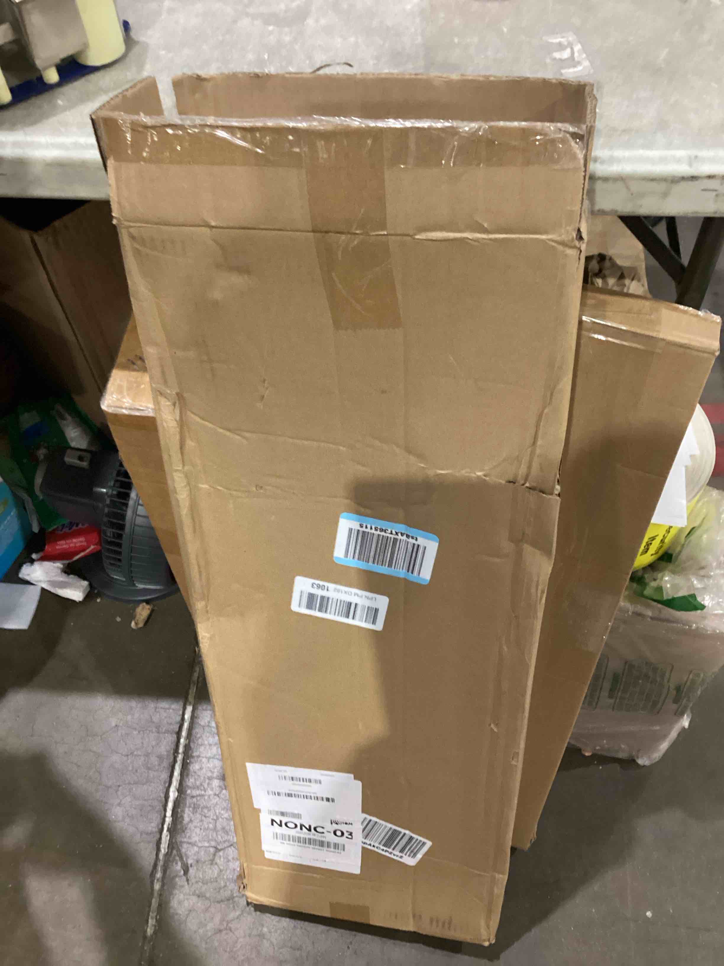 https://s3.amazonaws.com/lotting-images-prod/bidfta/TEA1638362_1751291605820.jpeg