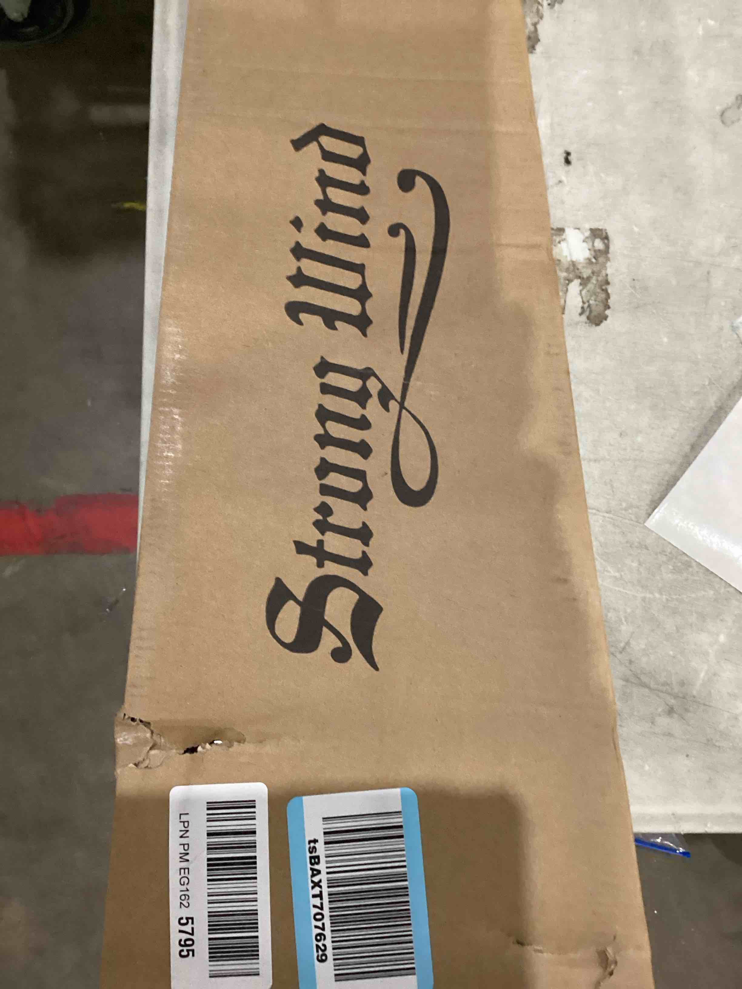 https://s3.amazonaws.com/lotting-images-prod/bidfta/TEA1638372_1751293539587.jpeg