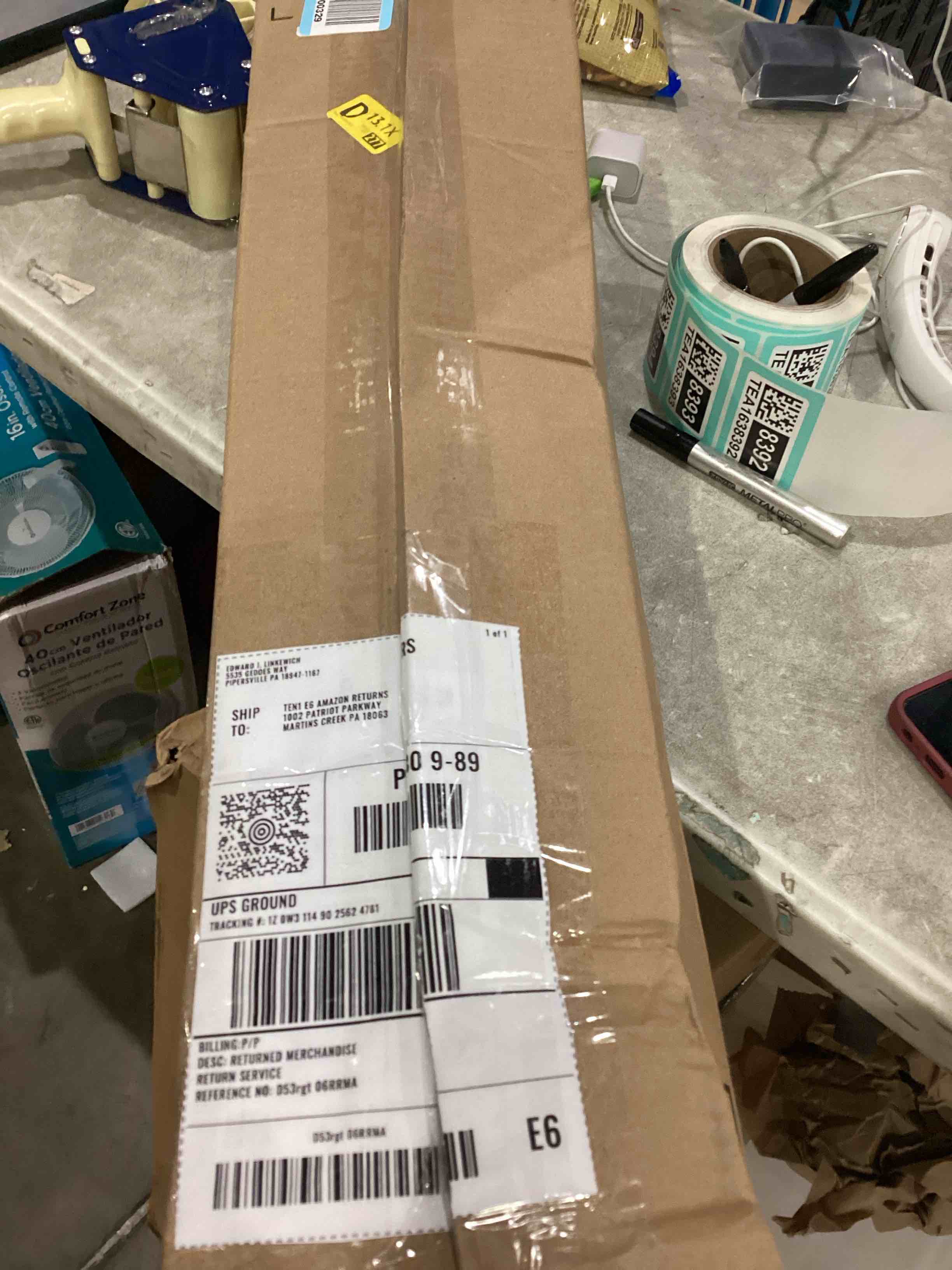 https://s3.amazonaws.com/lotting-images-prod/bidfta/TEA1638392_1751293252732.jpeg
