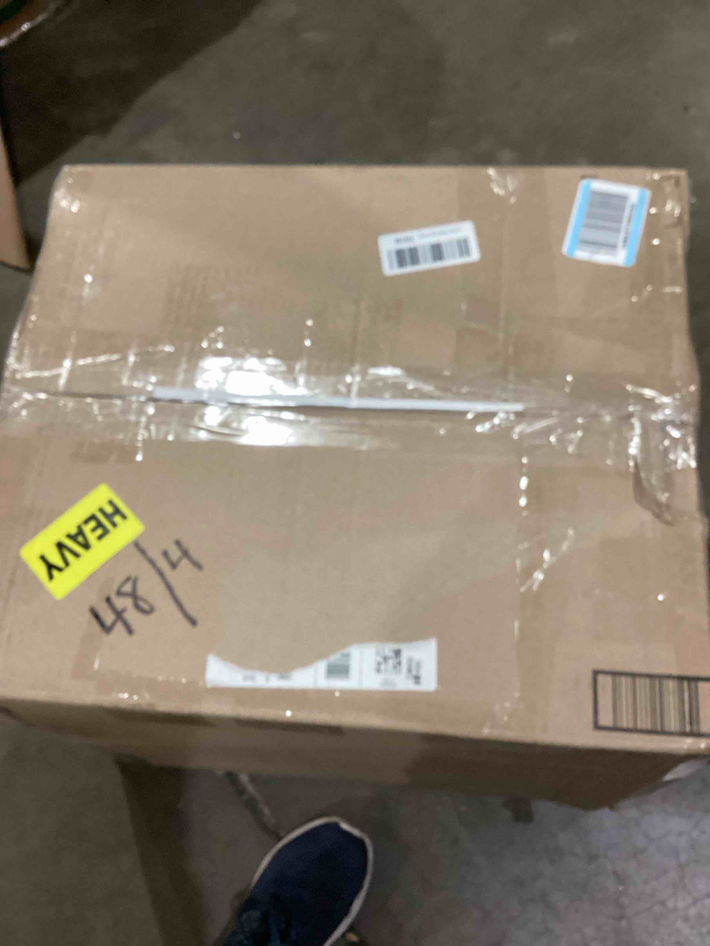 https://s3.amazonaws.com/lotting-images-prod/bidfta/TEA1638432_1751296814277.jpeg