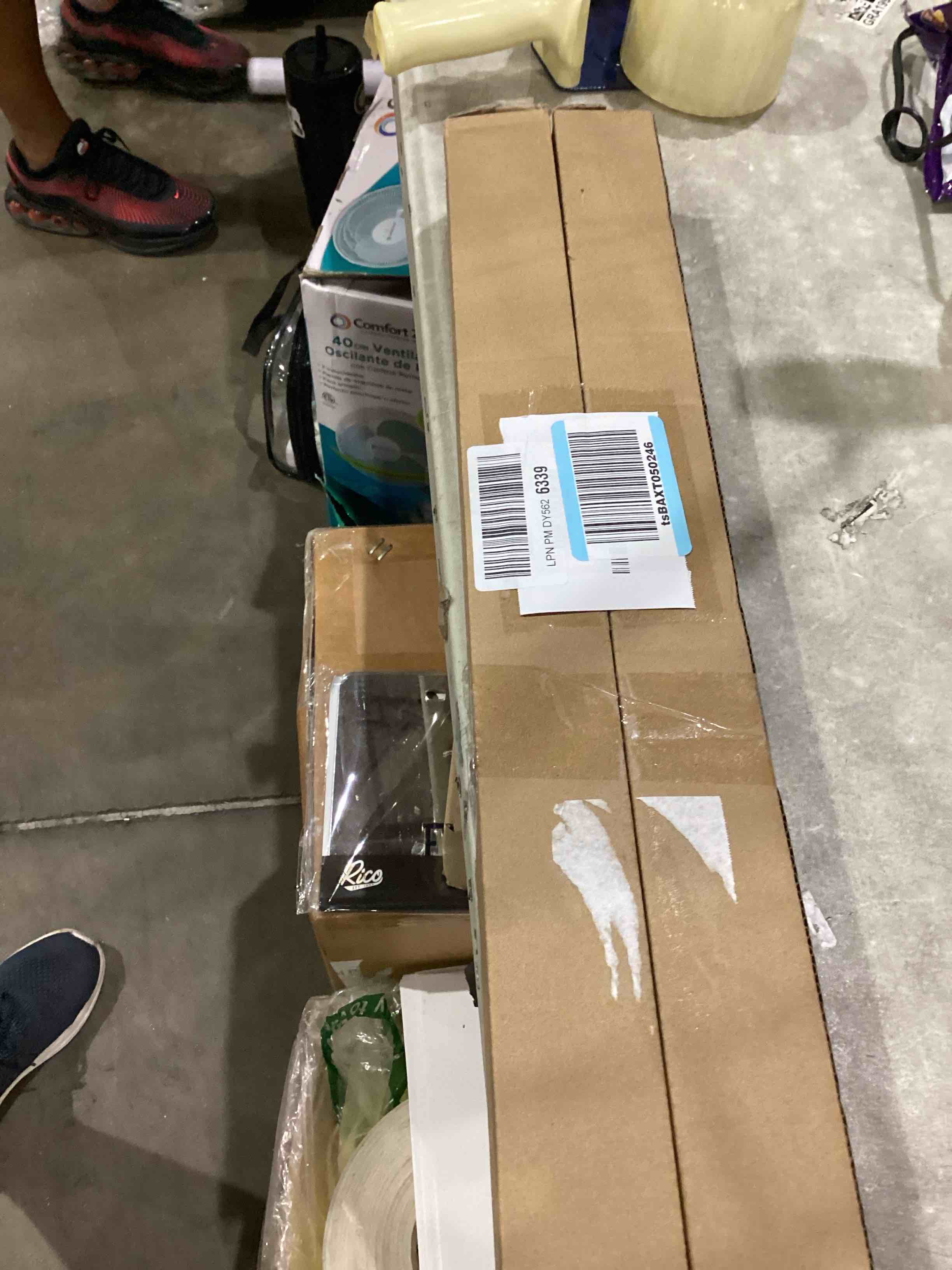 https://s3.amazonaws.com/lotting-images-prod/bidfta/TEA1638434_1751302020177.jpeg