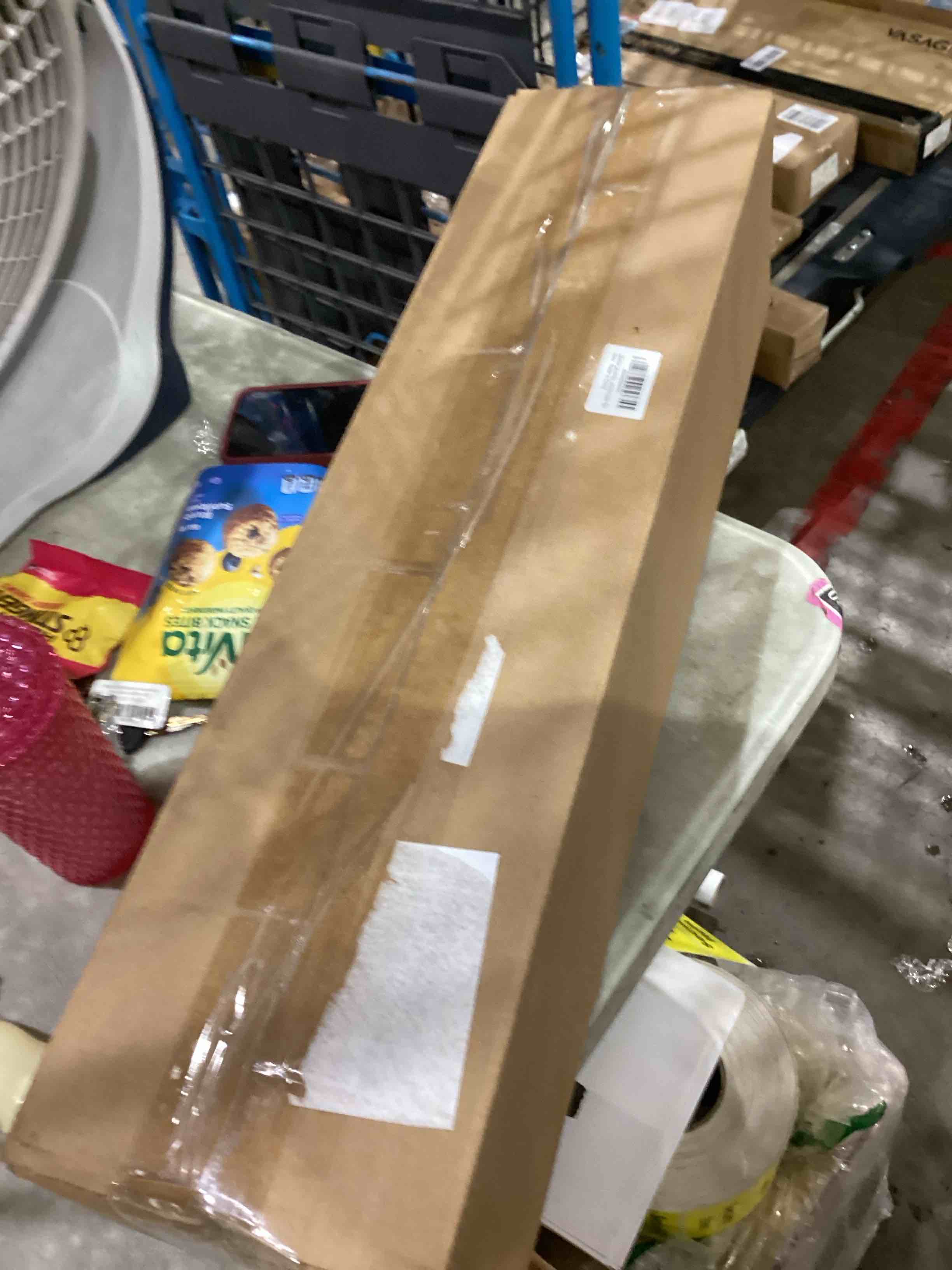 https://s3.amazonaws.com/lotting-images-prod/bidfta/TEA1638458_1751304295273.jpeg