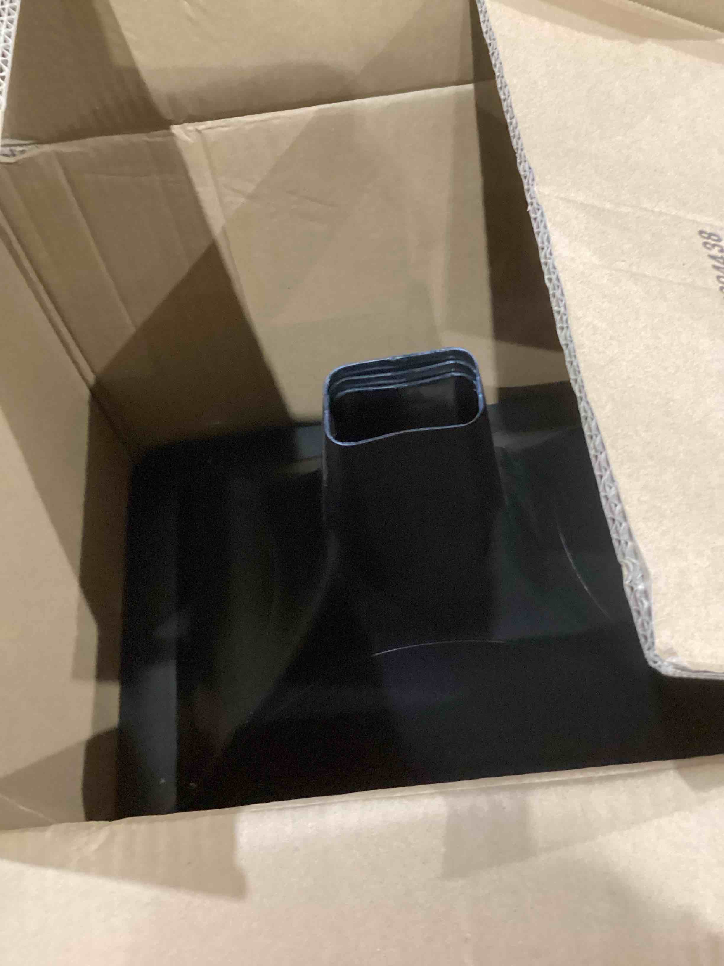 https://s3.amazonaws.com/lotting-images-prod/bidfta/TEA1638850_1751481851608.jpeg
