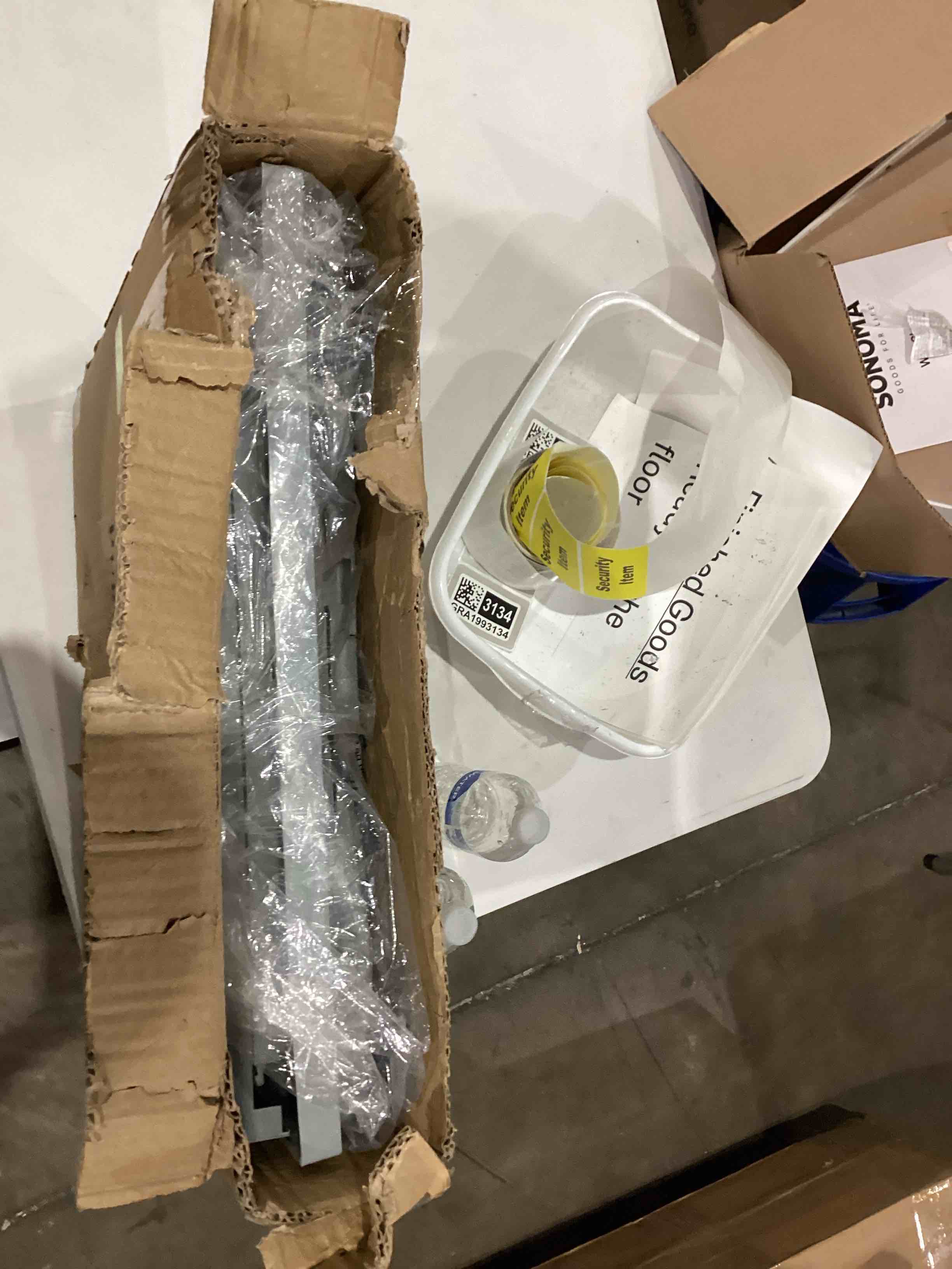 https://s3.amazonaws.com/lotting-images-prod/bidfta/TEA1639013_1750866896777.jpeg