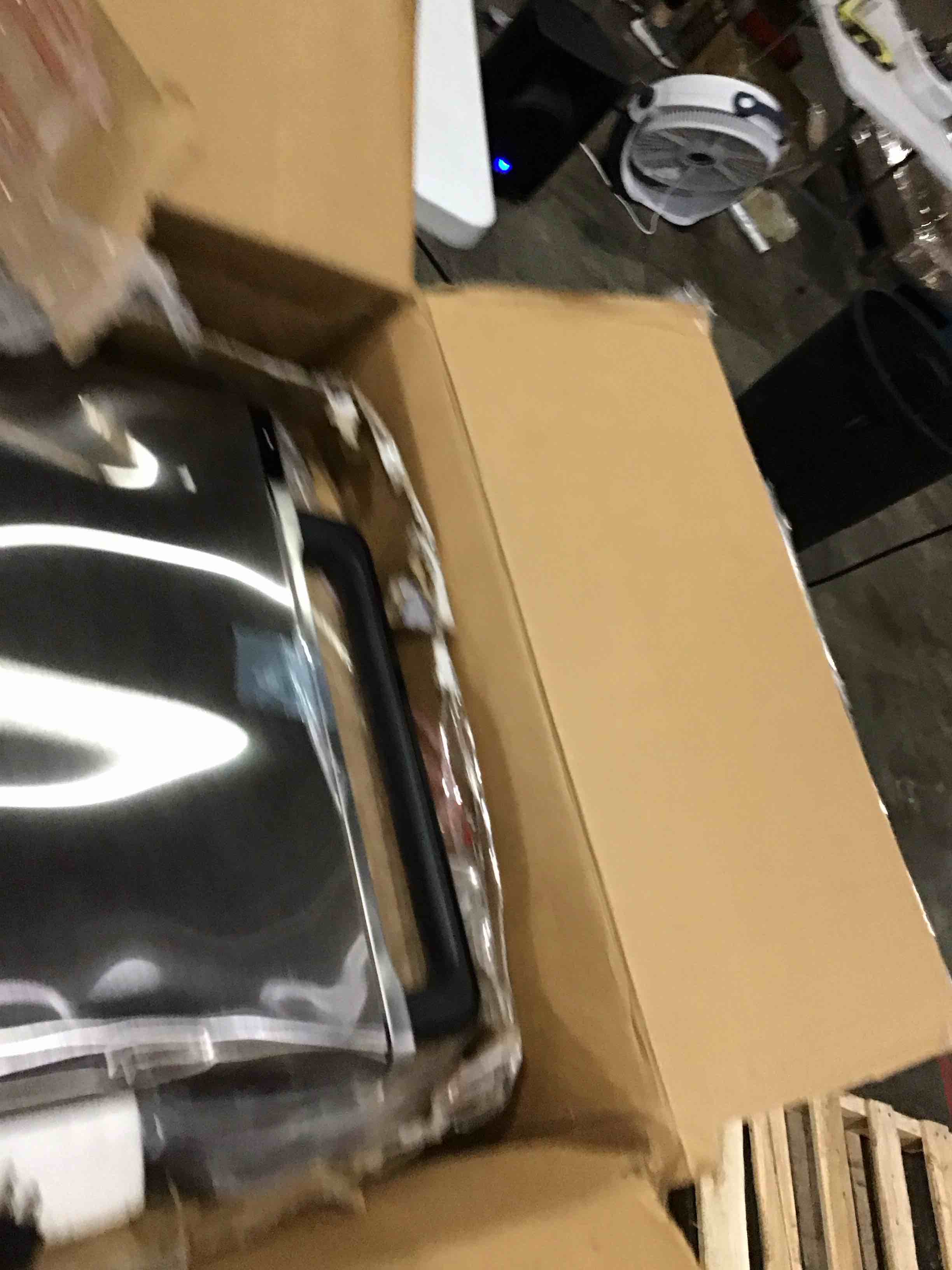 https://s3.amazonaws.com/lotting-images-prod/bidfta/TEA1639054_1751899166716.jpeg